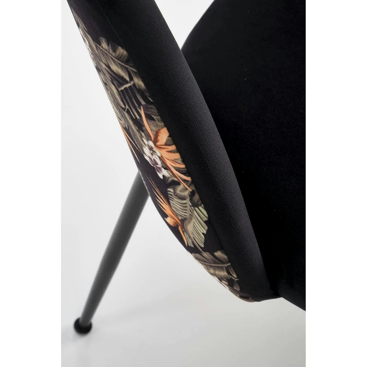 Scaun tapitat K505, negru, cu imprimeu floral, stofa catifelata, 51x55x86 cm