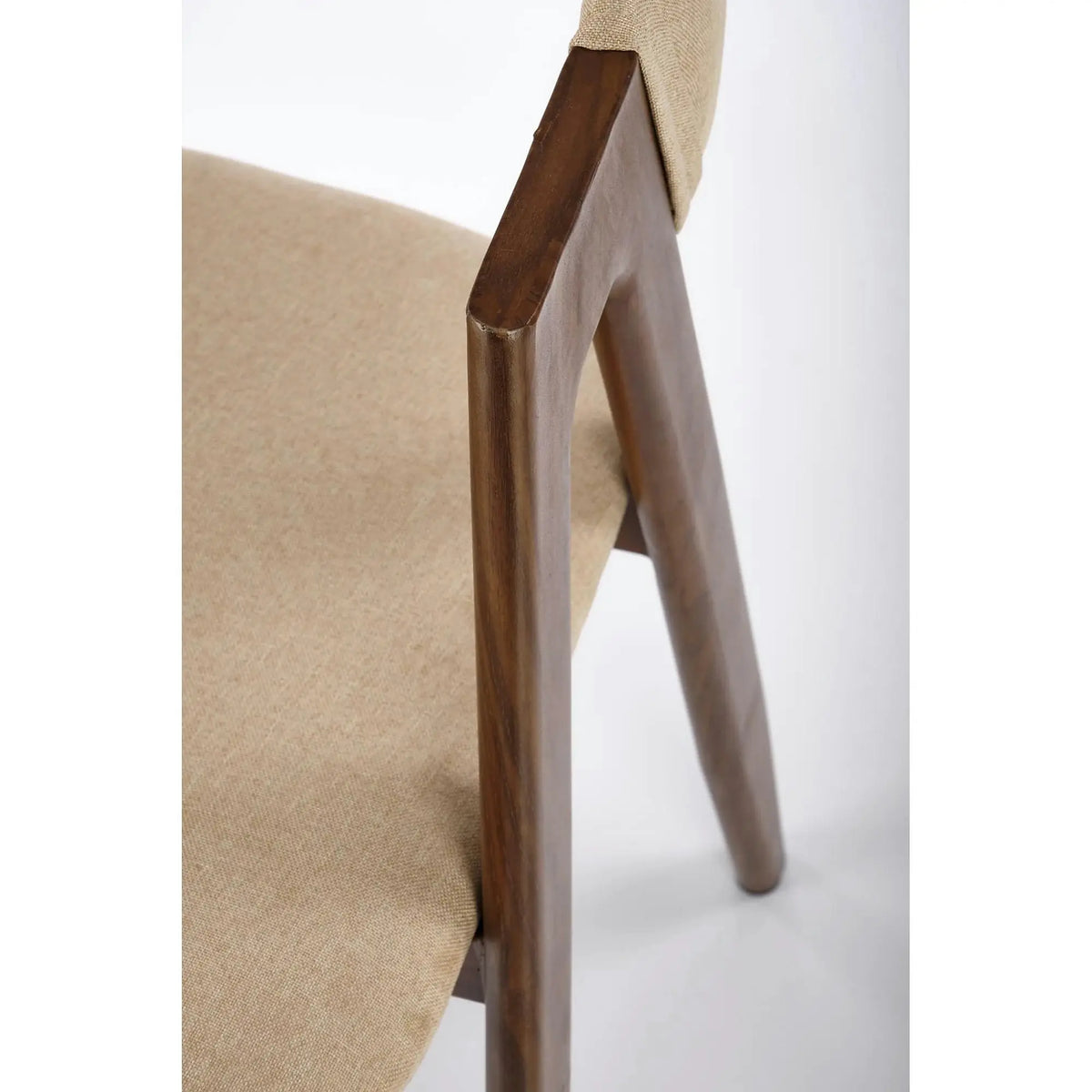 Scaun tapitat modern K344, bej/nuc, stofa clasica/metal, 51x57x82 cm