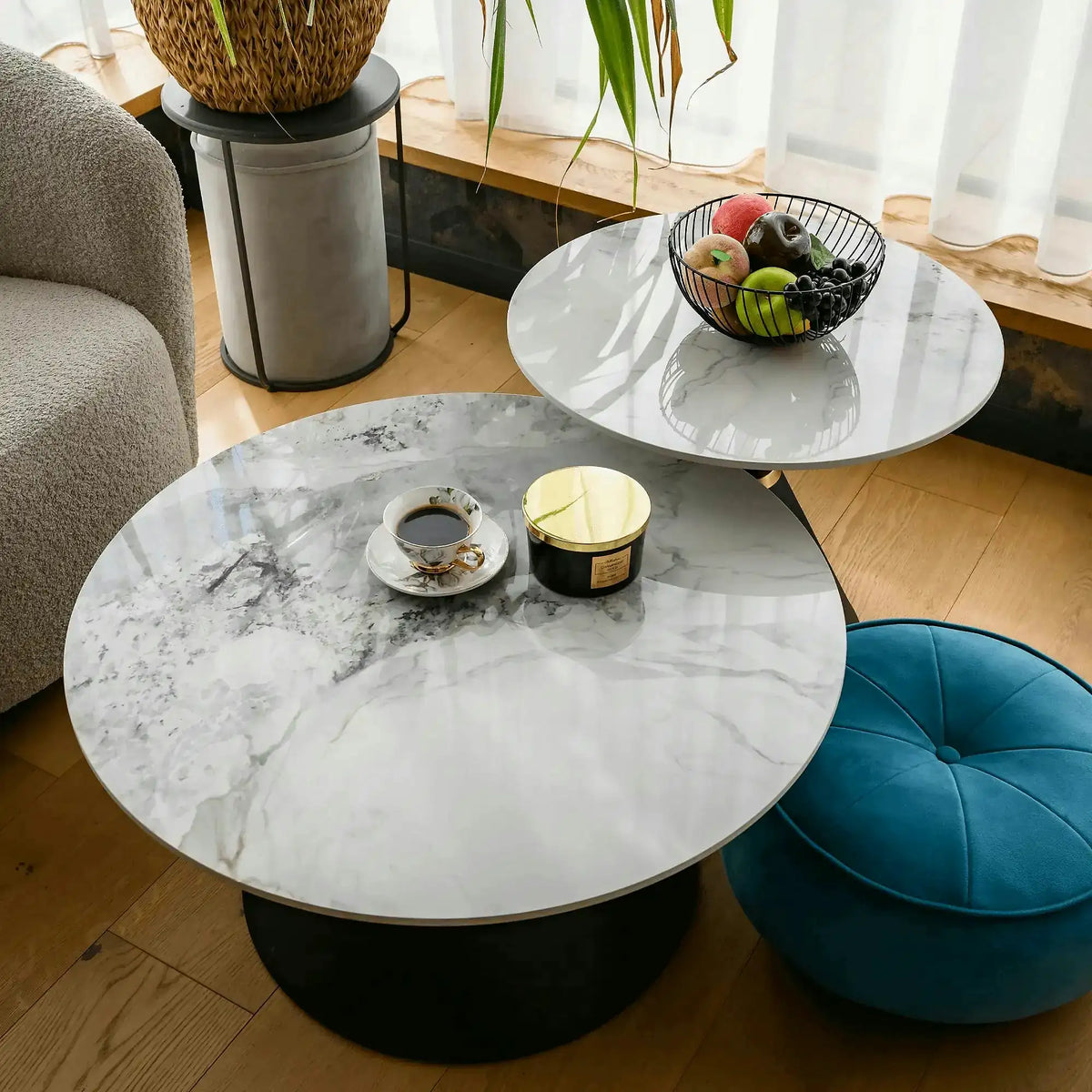 Set 2 masute cafea MABUZ NEW, alb cu efect de marmura/negru, piatra/metal
