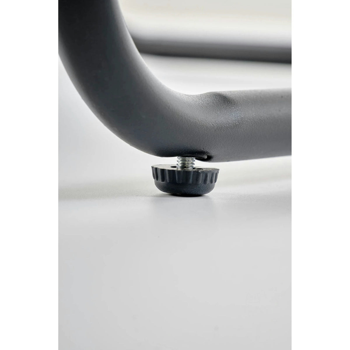 Set gradina HUDSON, gri/negru, stofa clasica/plasa/metal/sticla, cu masuta, 2 scaune si canapea