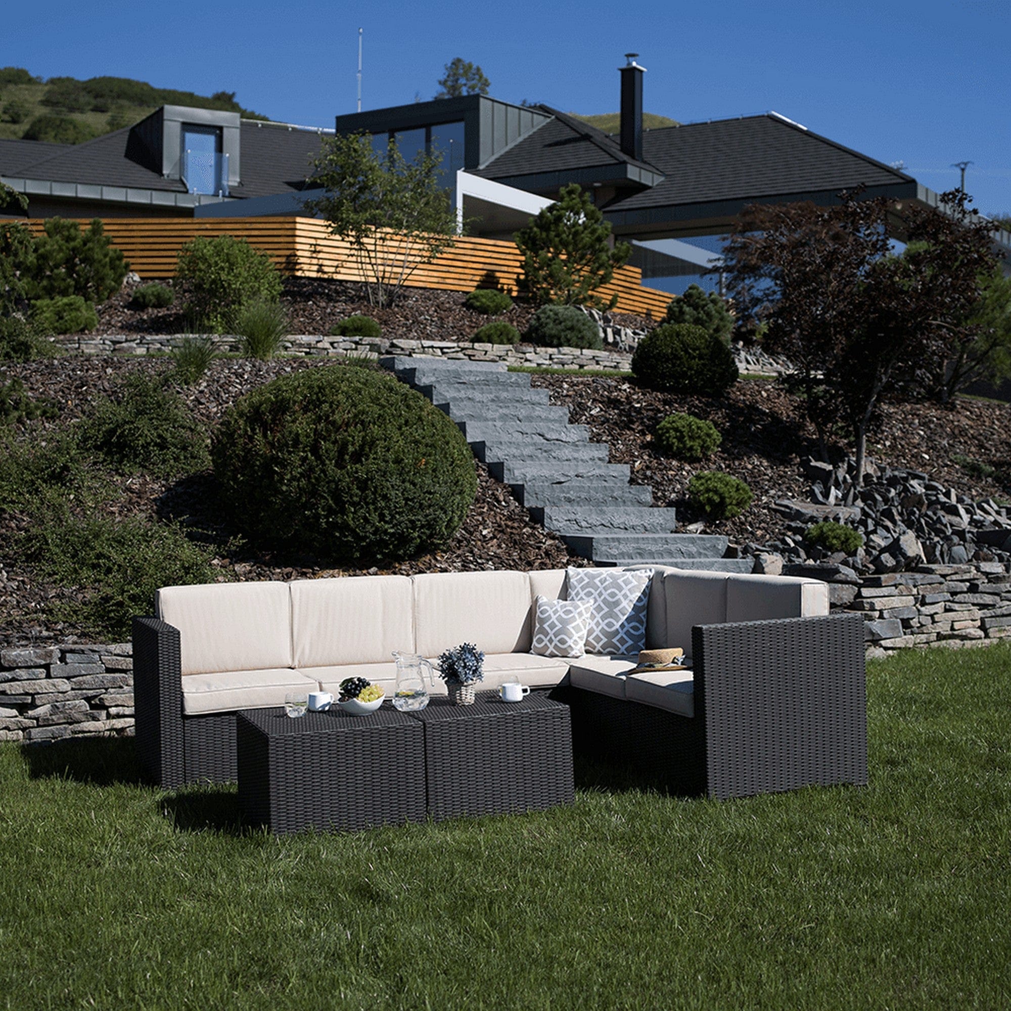 Set gradina RODEN, maro/bej, ratan artificial/tesatura, cu 2 masute si canapea