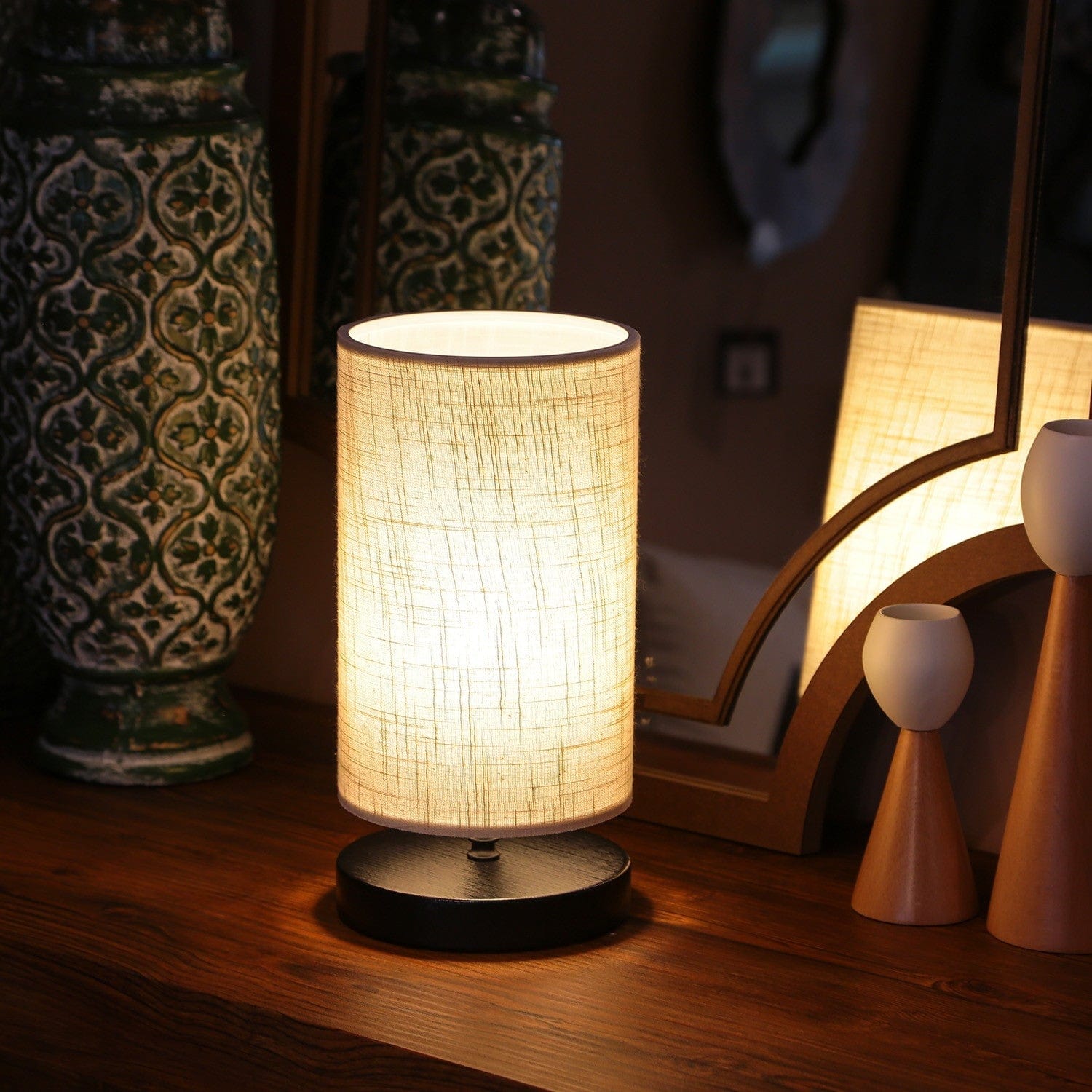 Veioza AYD-2900, gri/negru, material textil/lemn, 15x30 cm