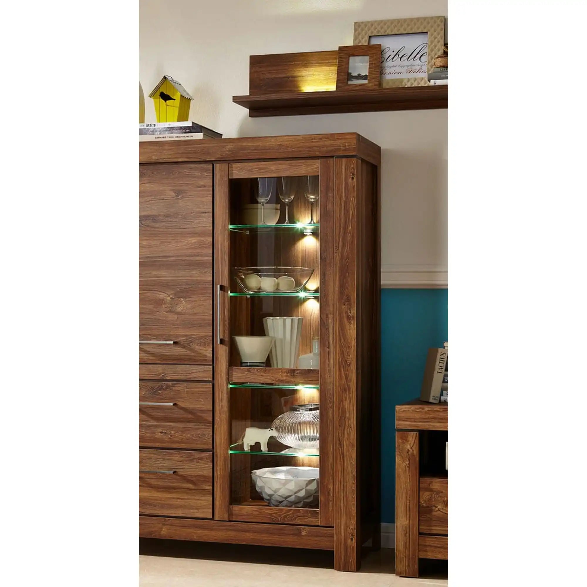 Vitrina GENT, stejar stirling, PAL, cu iluminare LED, 115x42x159 cm