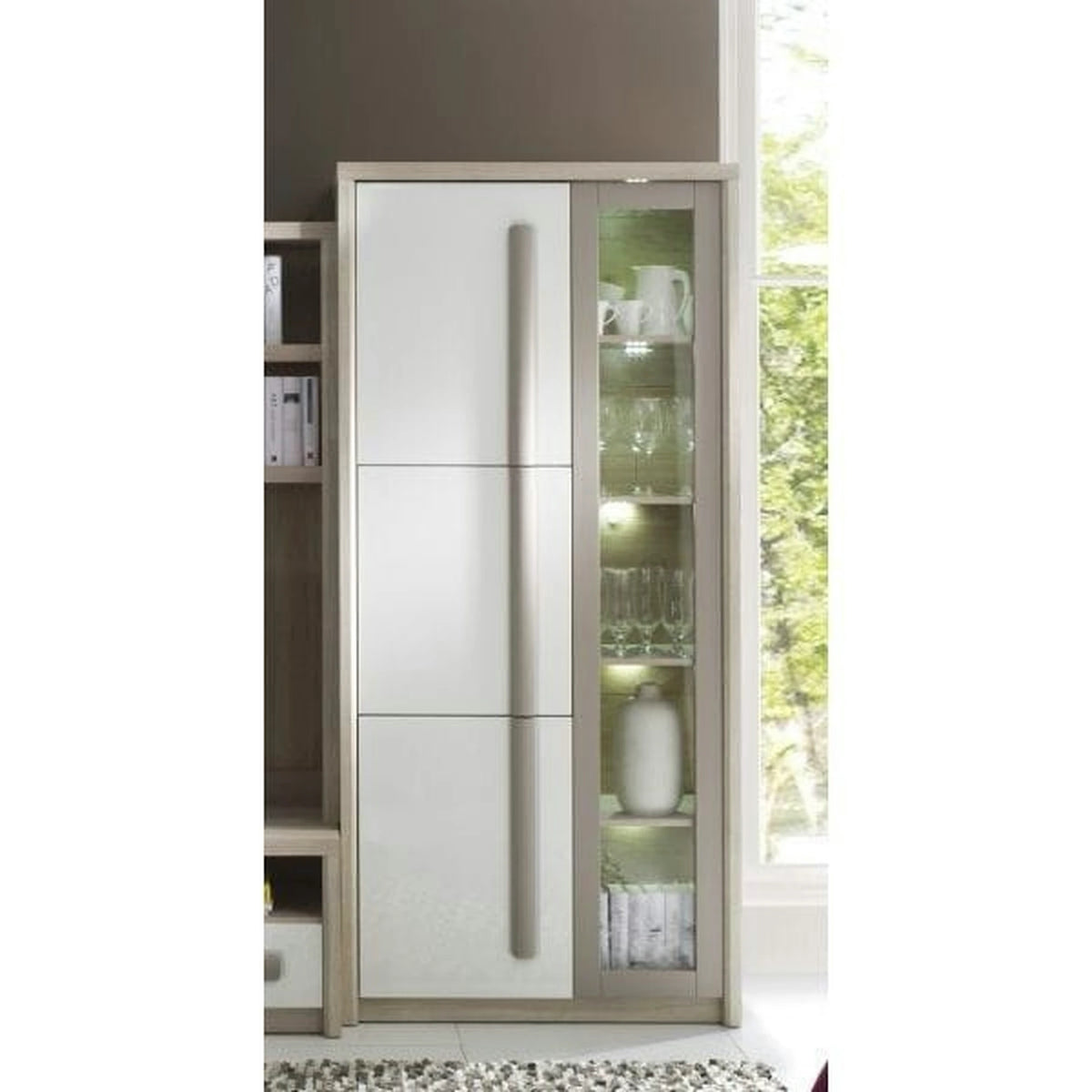 Vitrina living moderna ROMA 2, stejar Ferrara/alb lucios/gri mat, PAL/sticla, 90x43x194 cm