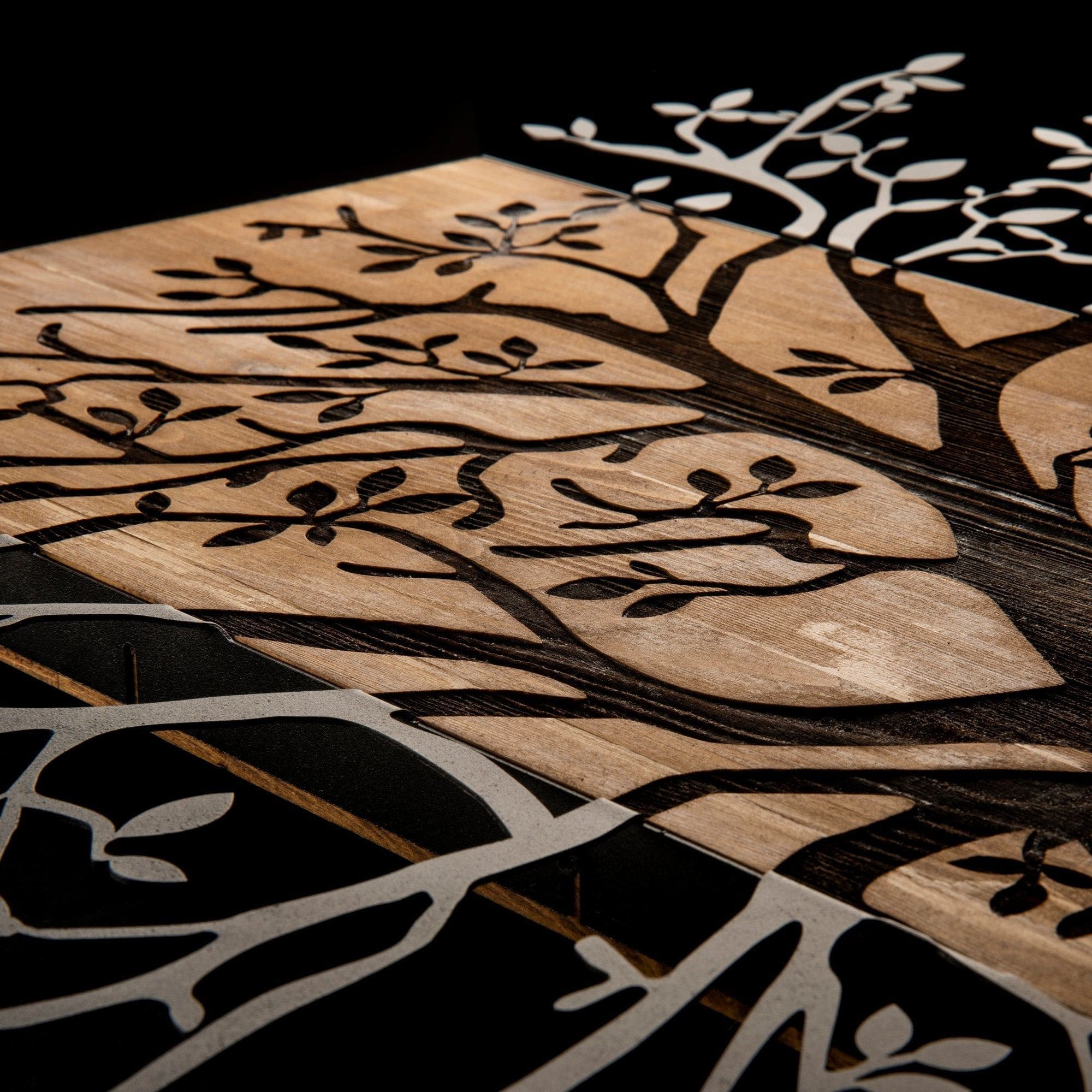 Decoratiune perete KAVAK, negru/stejar, metal/lemn, 85x58 cm