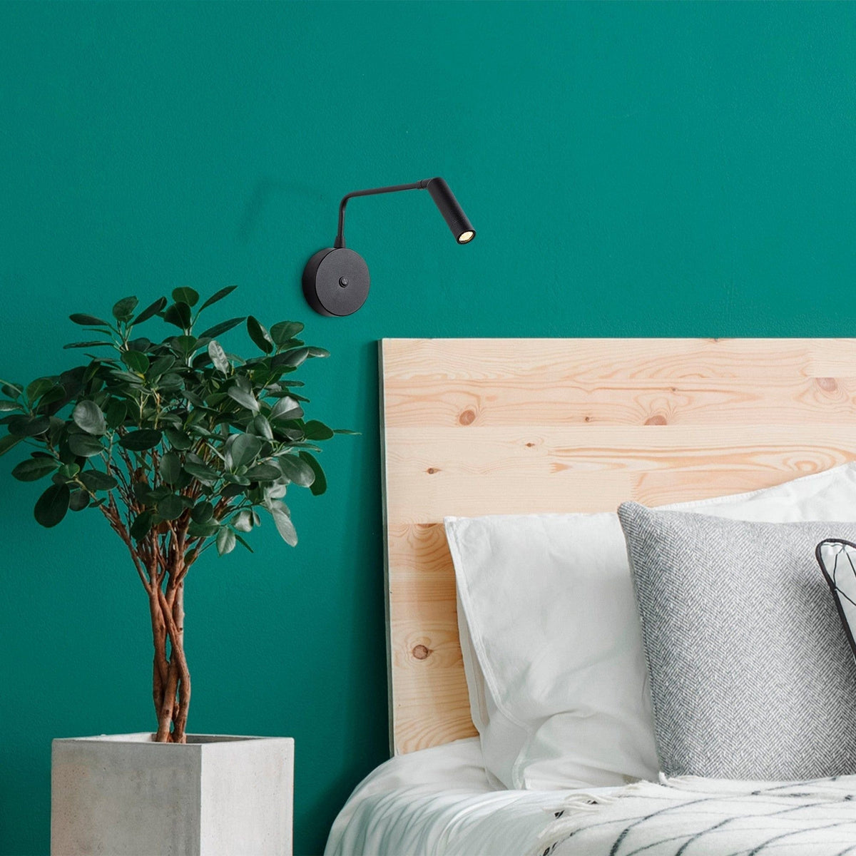 Lampa perete UGUR-6042, negru, metal, 10x27x15 cm