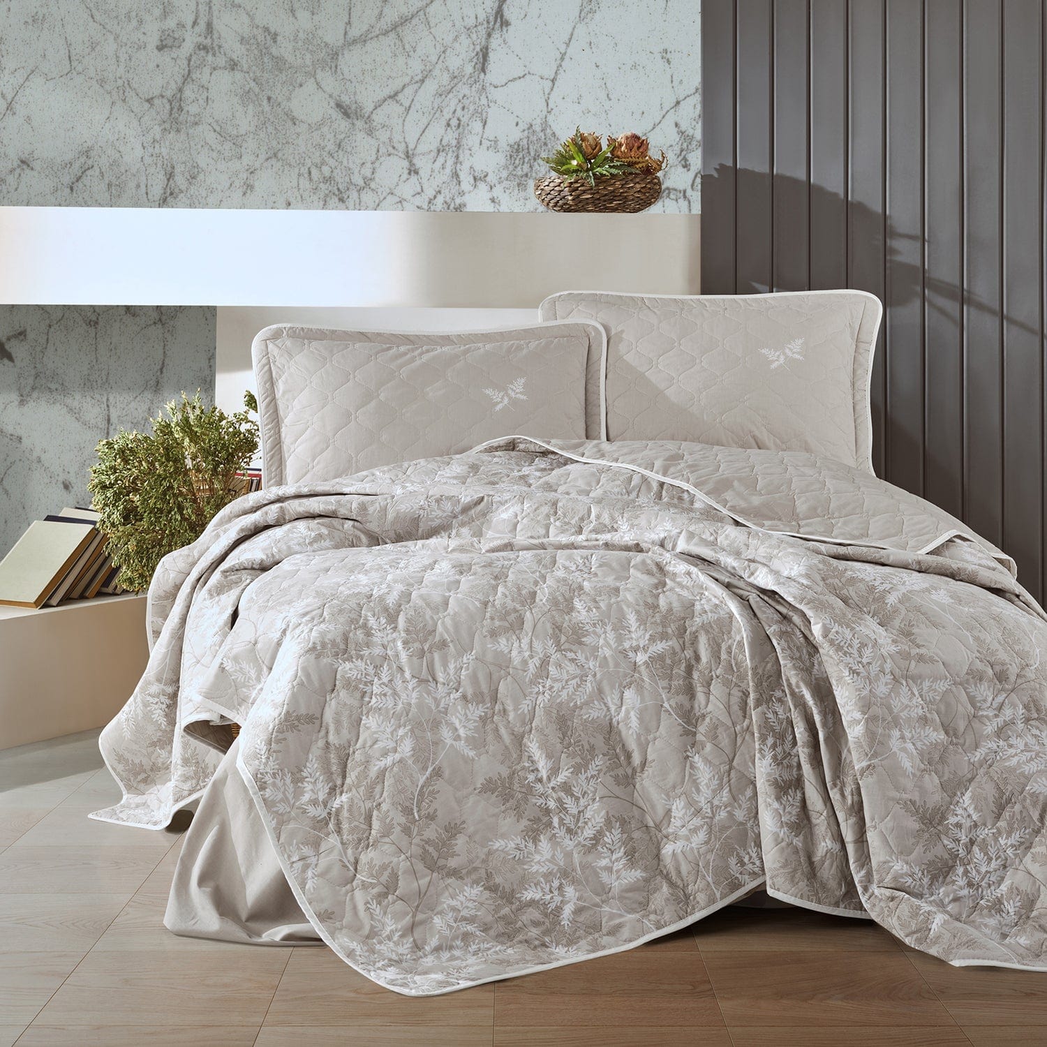 Set cuvertura matlasata pat dublu NATUR V2, crem, bumbac, 240x260 cm, cu 2 fete de perna