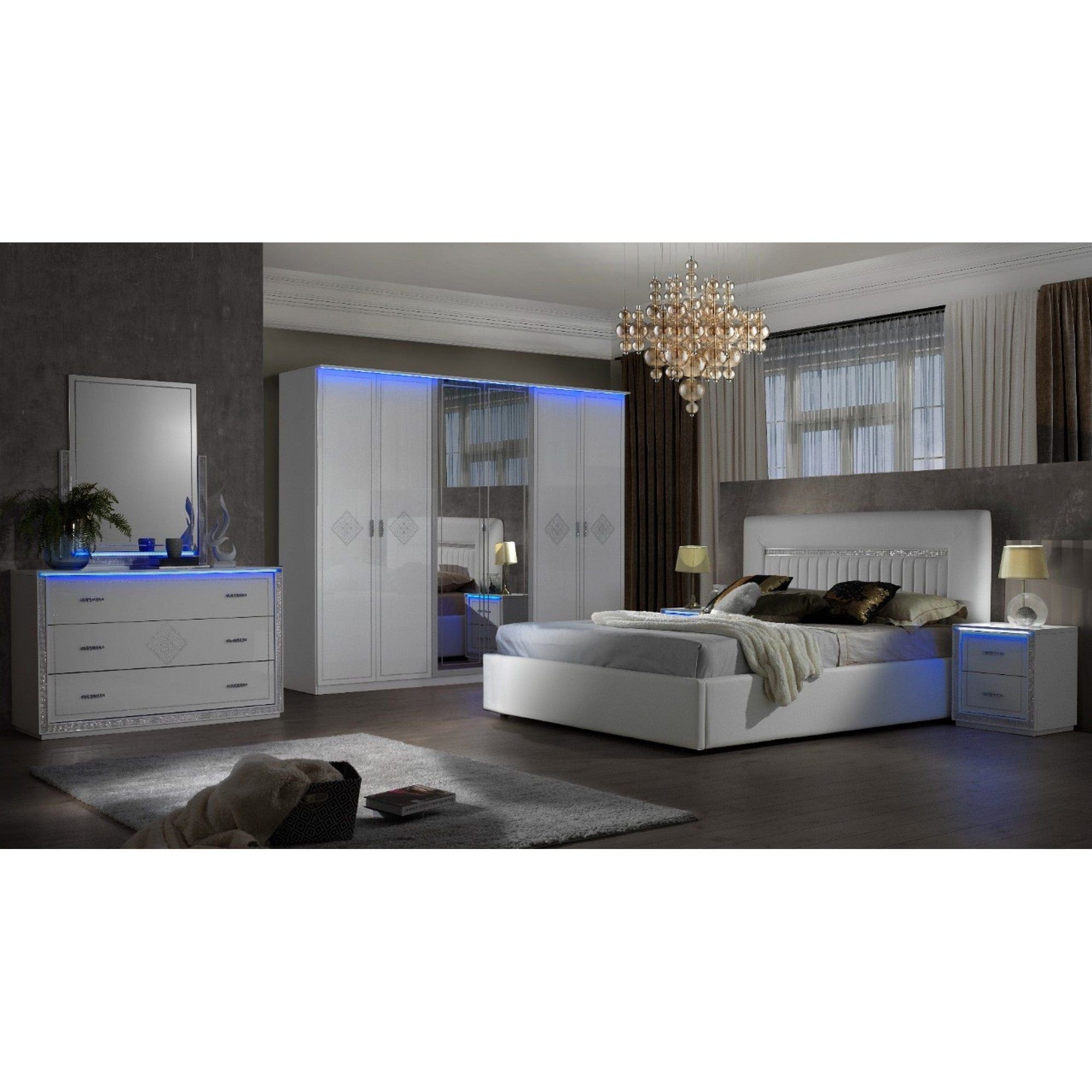 Set dormitor NEW GEMMA, alb lucios, pat 160x200 cm cu somiera fixa, fara lada de depozitare, dulap cu 6 usi, 2 noptiere, comoda, oglinda, iluminare led