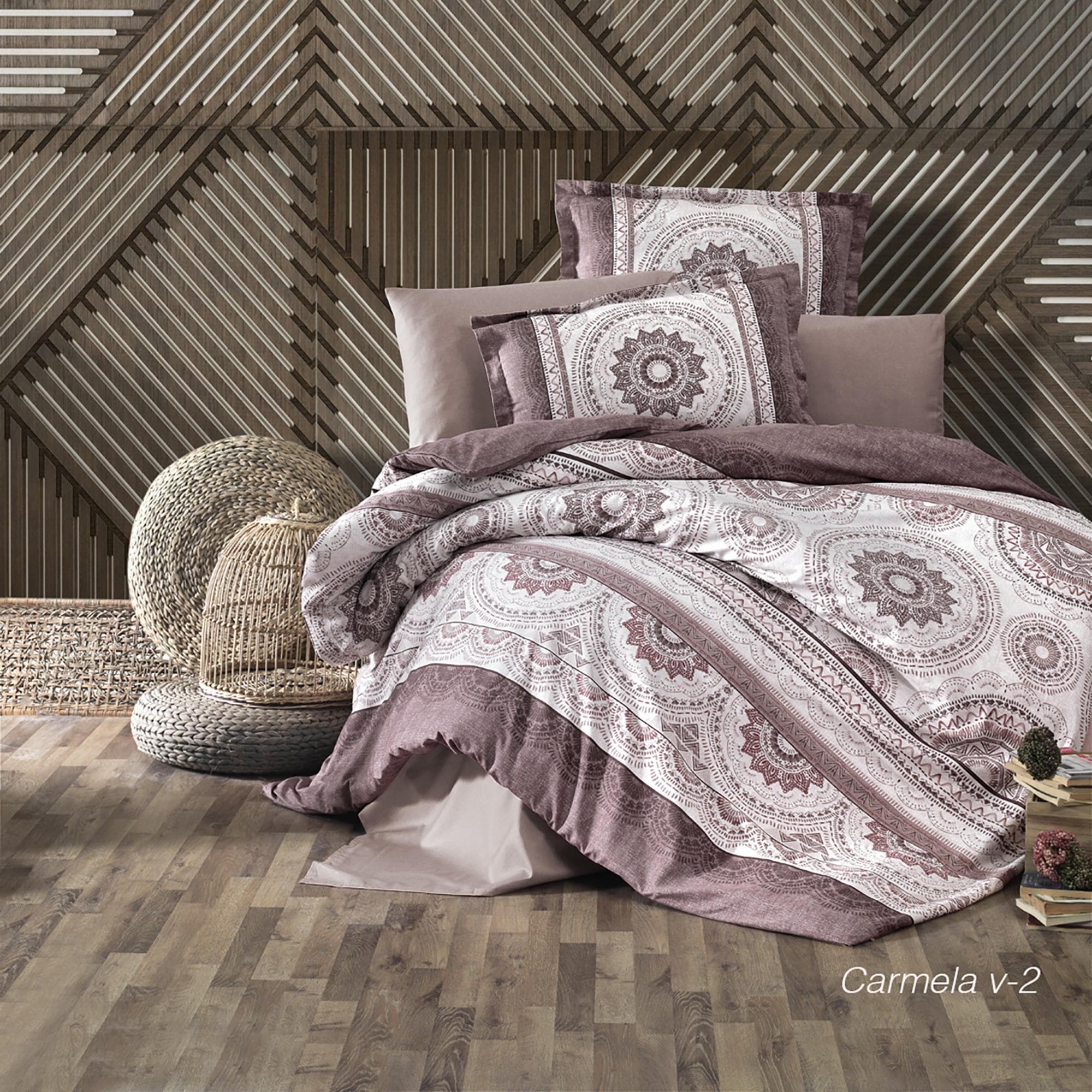 Set lenjerie pat clasy king size CARMELA V2, bumbac, alb/bej, 240x260 cm, cu cearceaf pat, cearceaf pilota si 2 fete de perna