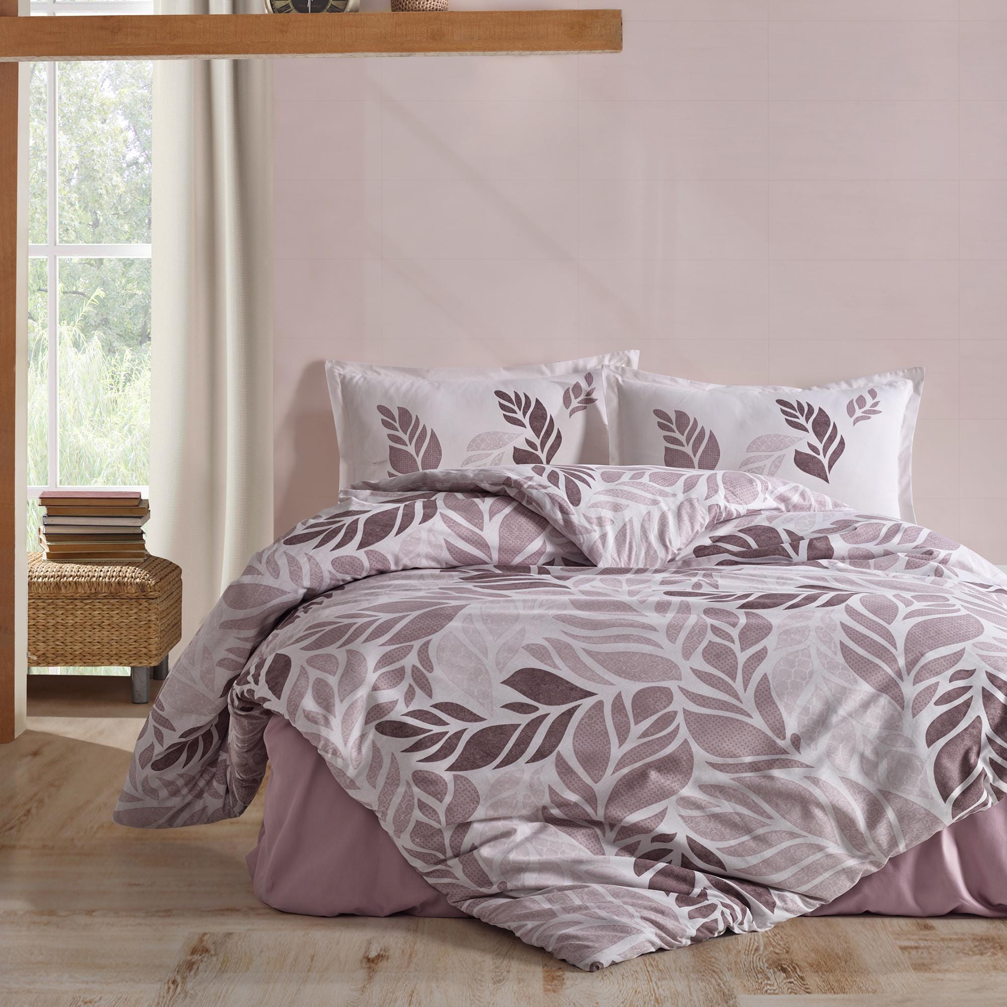 Set lenjerie pat clasy king size LAPIS, bumbac, alb/roz pudra, 240x260 cm, cu cearceaf pat, cearceaf pilota si 2 fete de perna