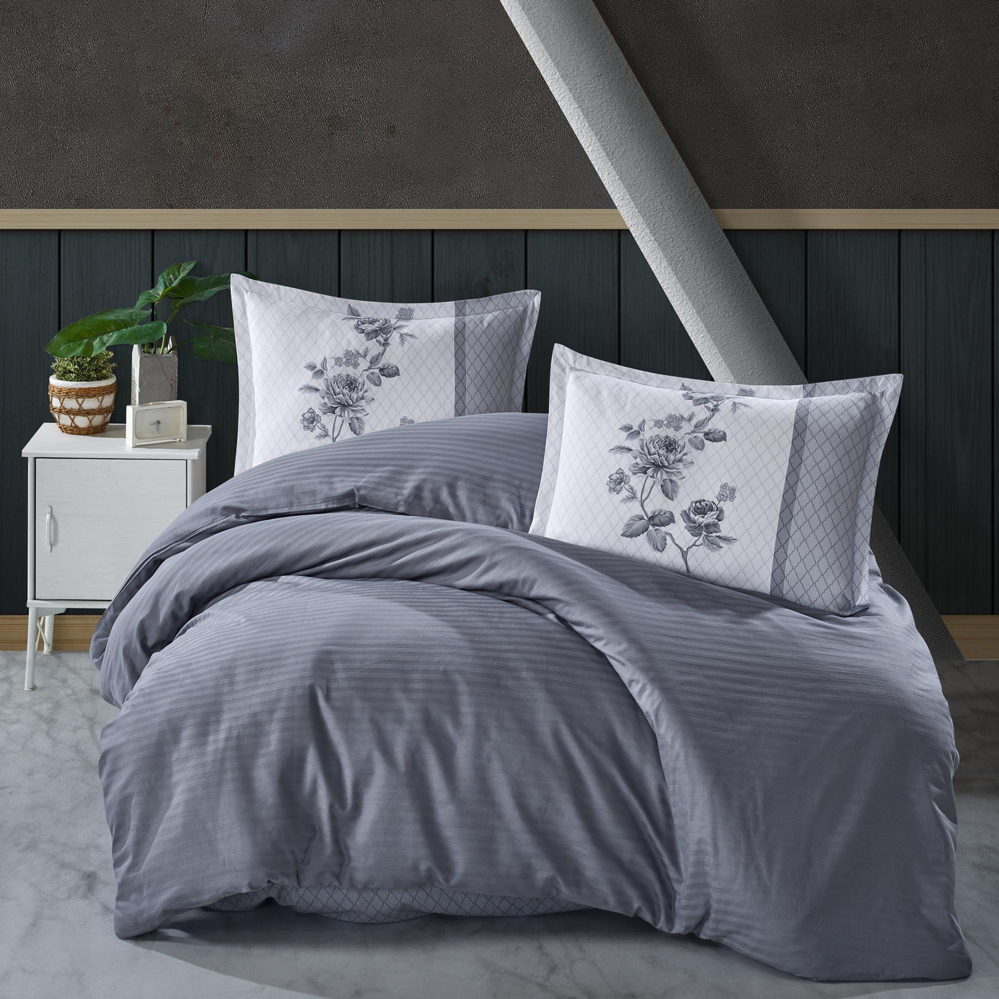 Set lenjerie pat clasy king size SUAVE V1, bumbac, alb/gri, 240x260 cm, cu cearceaf pat, cearceaf pilota si 2 fete de perna