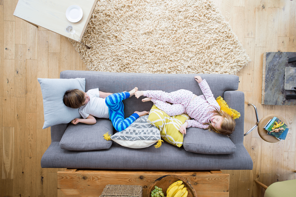 Cum alegi canapeaua în funcție de vârsta copilului - ACAJU 