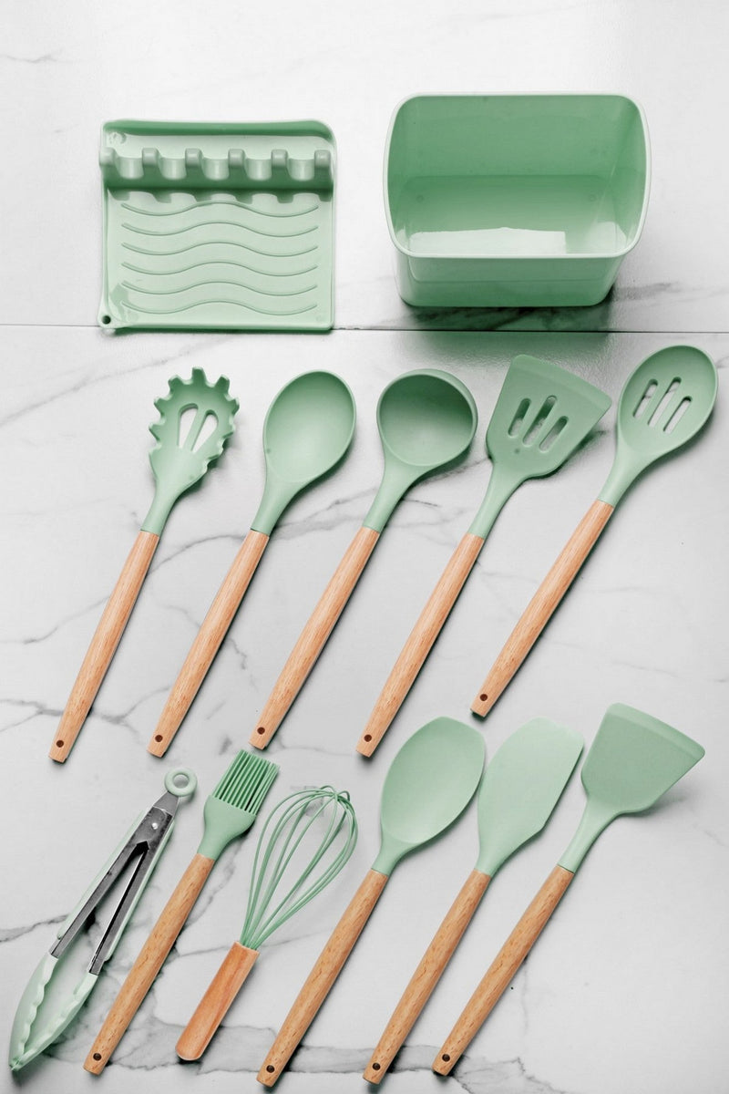 Set 11 ustensile cu suport si cutie C-SLC1301, verde deschis/stejar, plastic/lemn