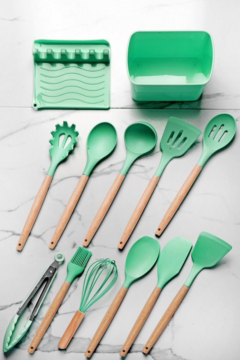 Set 11 ustensile cu suport si cutie C-SLC1301, verde/stejar, plastic/lemn