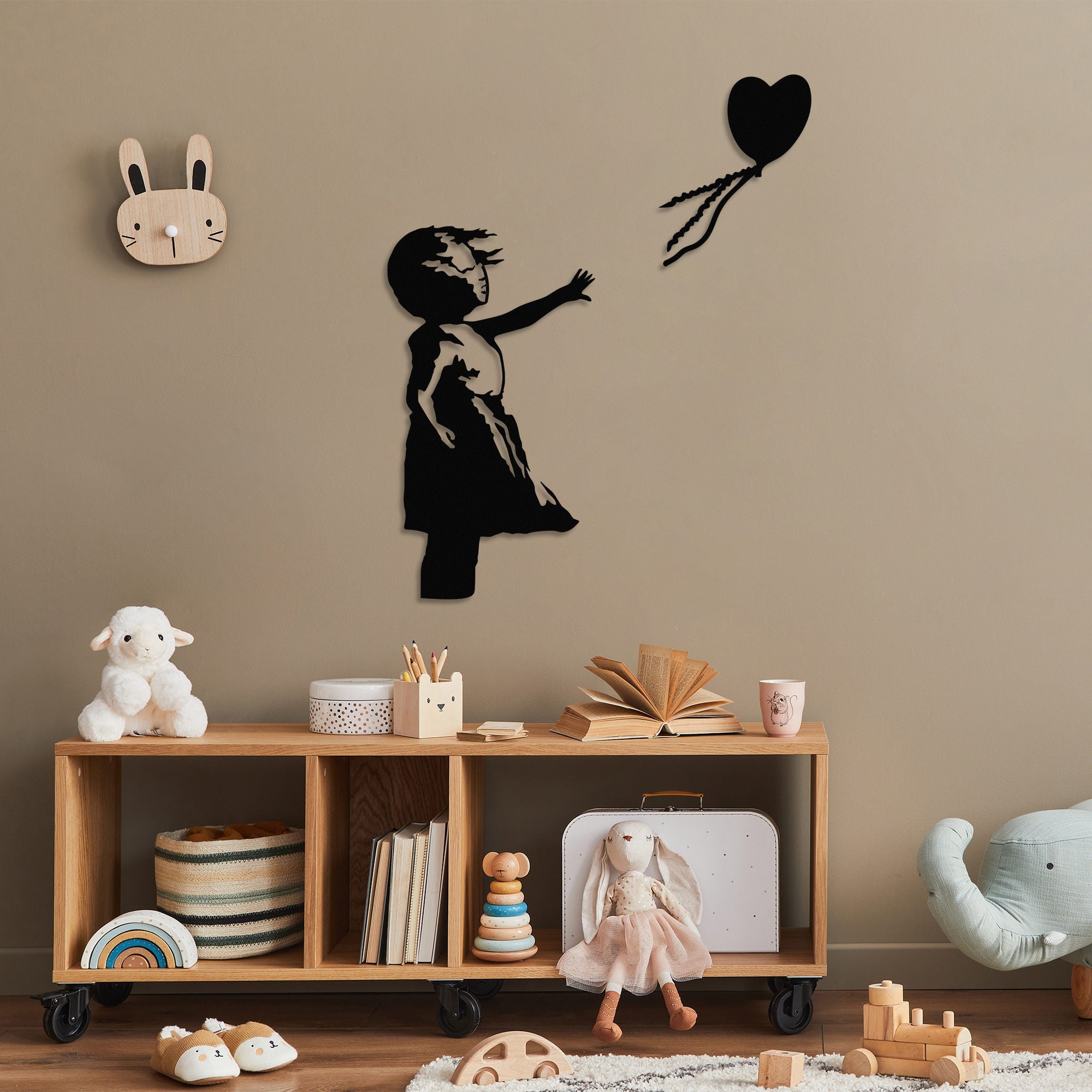Accesoriu decorativ metalic de perete, Banksy - 14, Negru