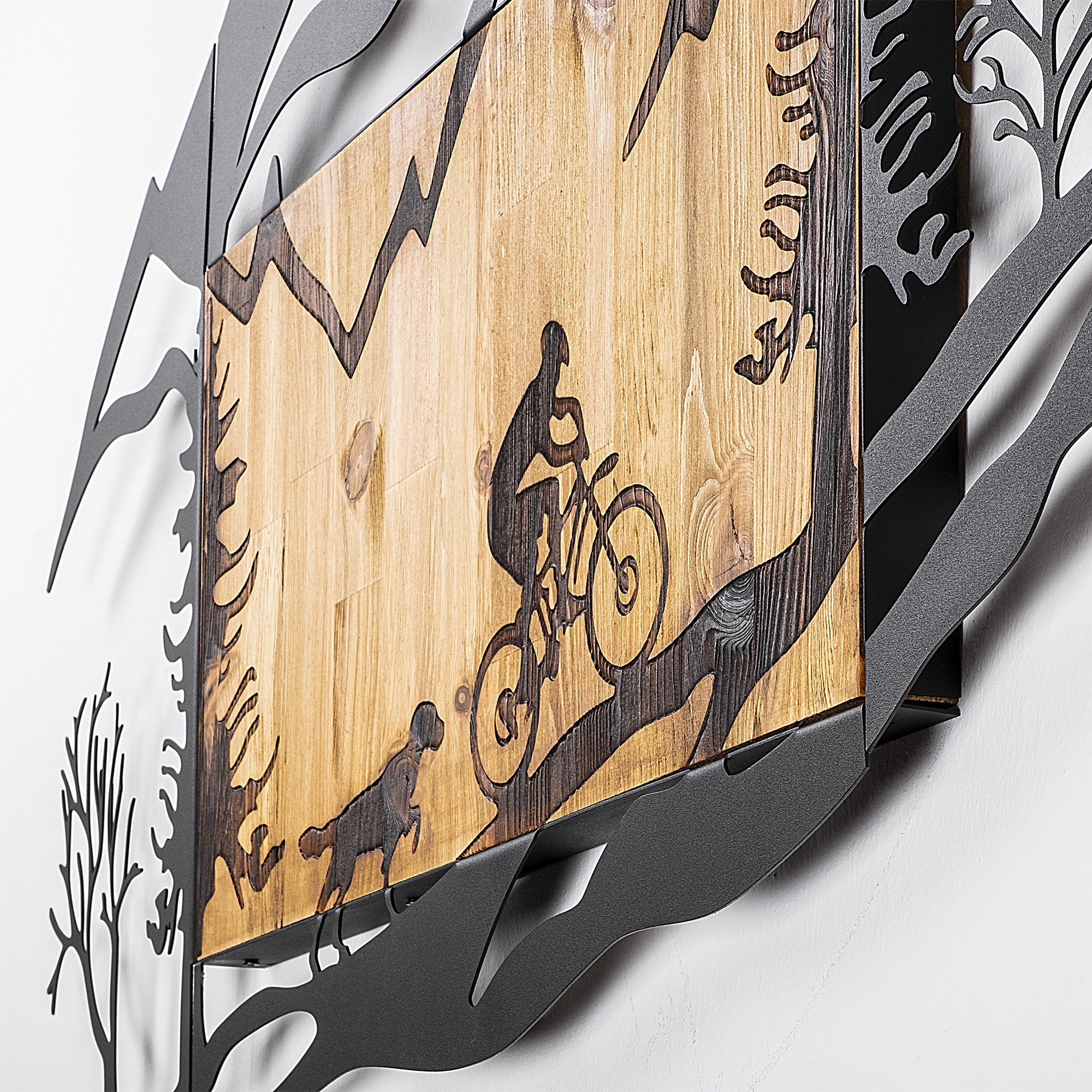 Accesoriu decorativ din lemn de perete, Bicycle Riding in Nature 1, Nuc / Negru