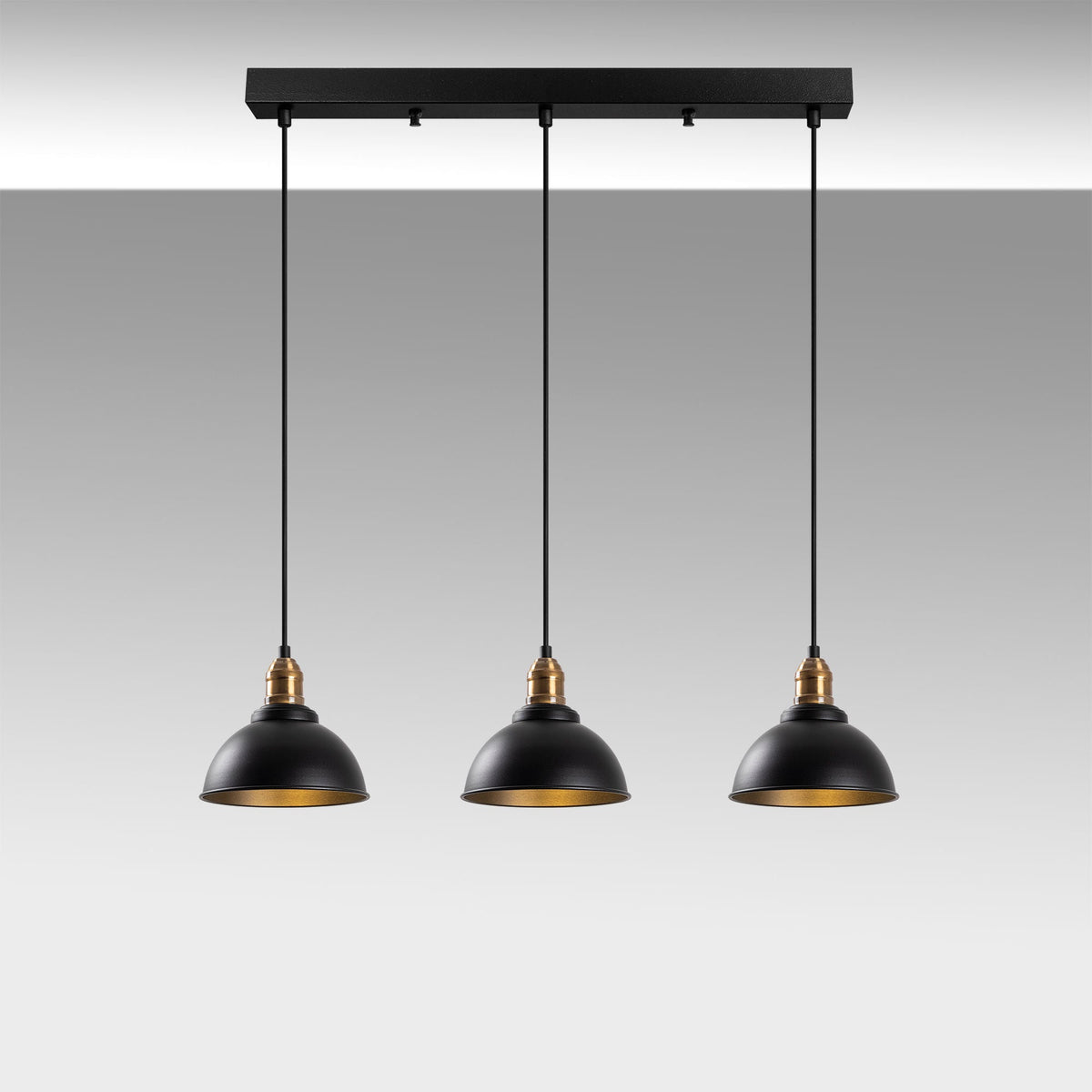Candelabru, Varzan - 10860, Negru / Antic