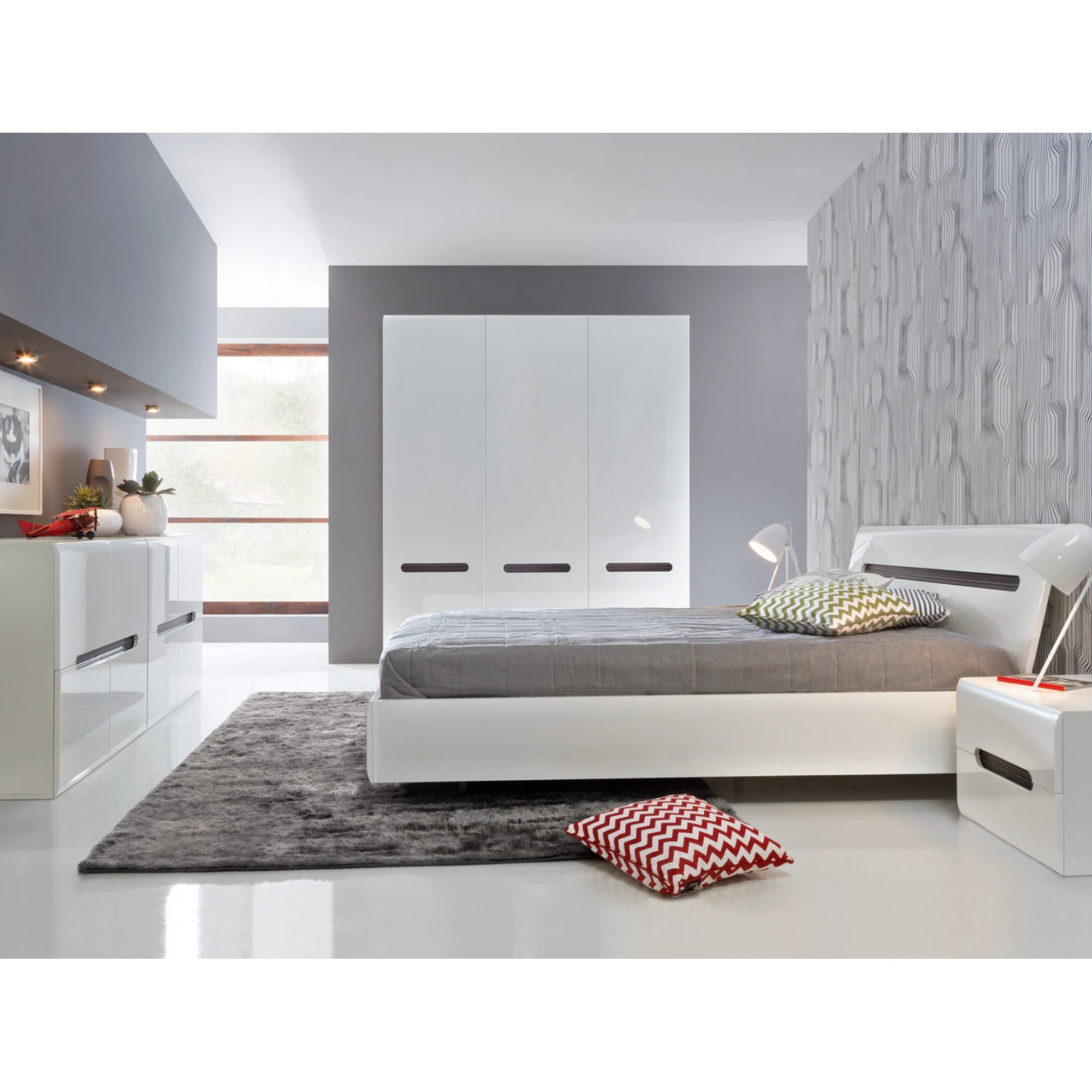 Set dormitor AZTECA TRIO, alb, pat 160x200, dulap cu 3 usi si comoda