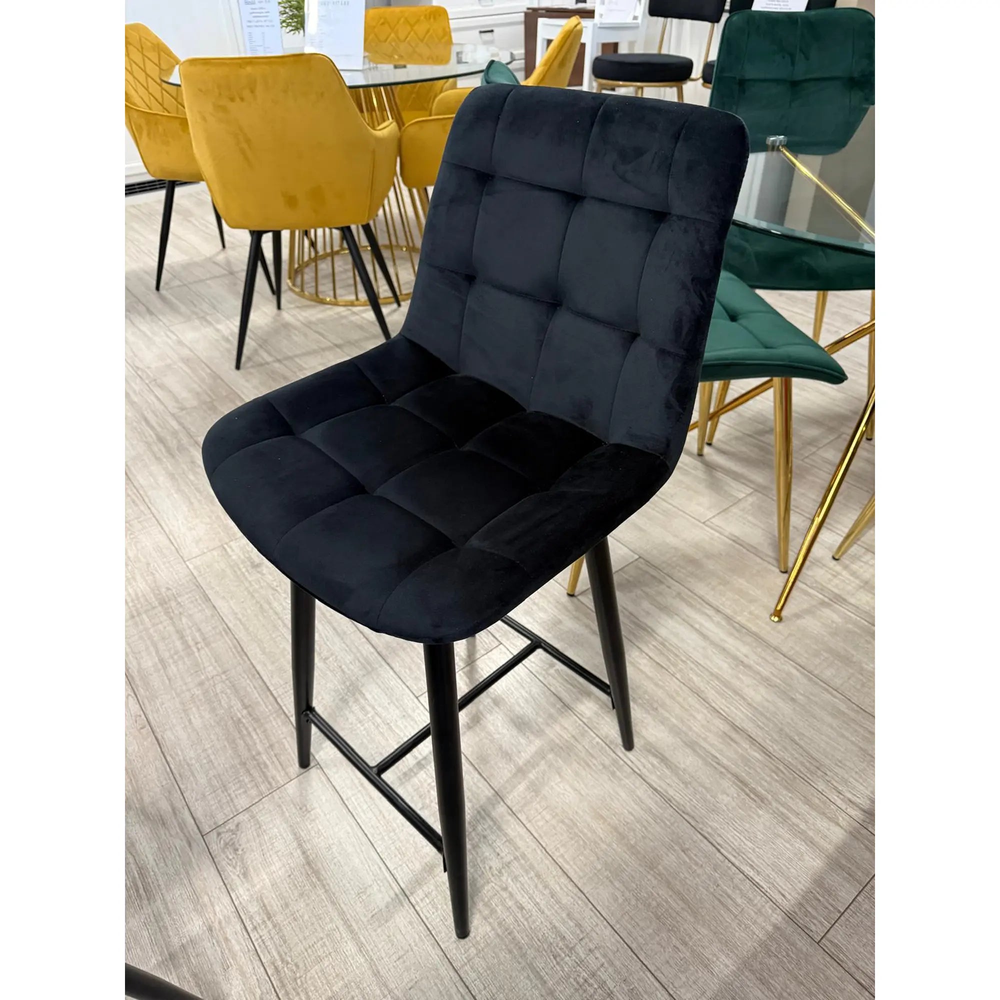 PRODUS RESIGILAT - Scaun bar CHIC H-2, negru, stofa catifelata/metal, 46x51x90 cm