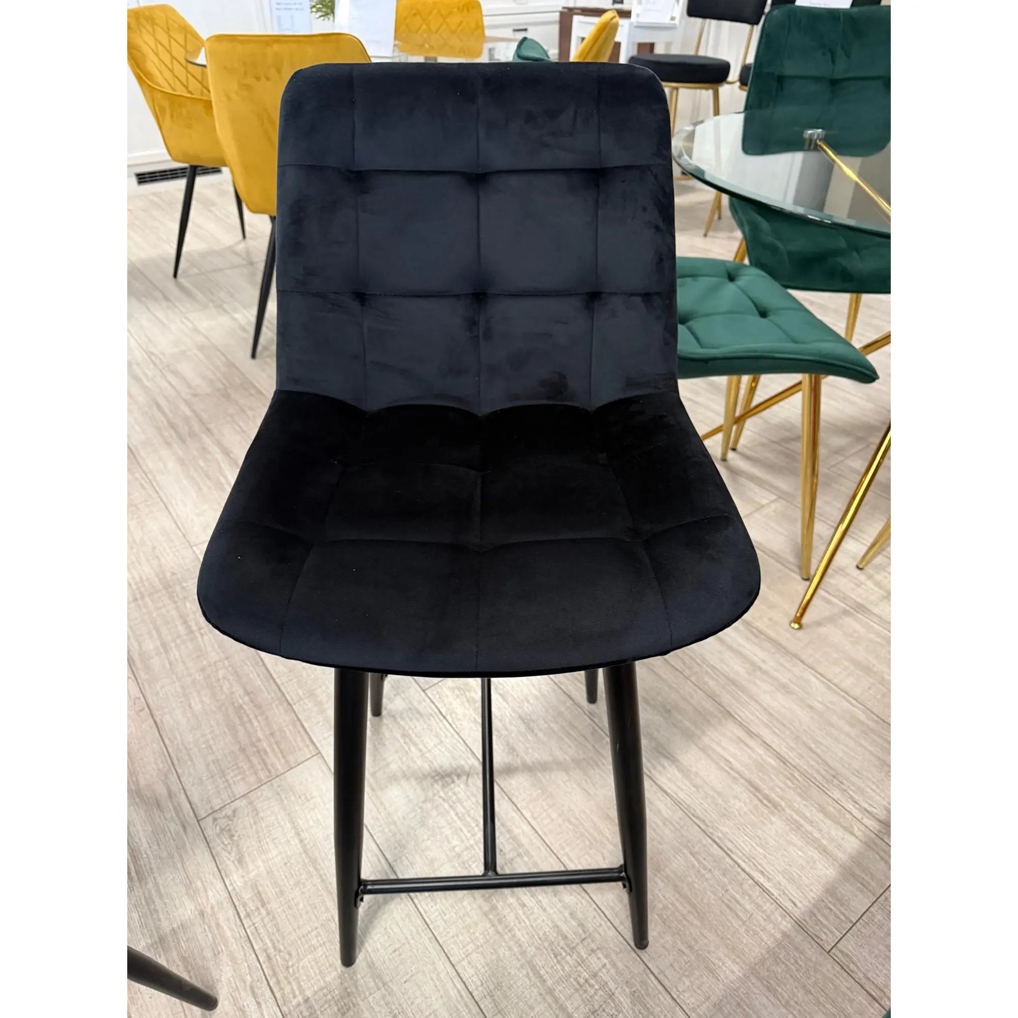PRODUS RESIGILAT - Scaun bar CHIC H-2, negru, stofa catifelata/metal, 46x51x90 cm