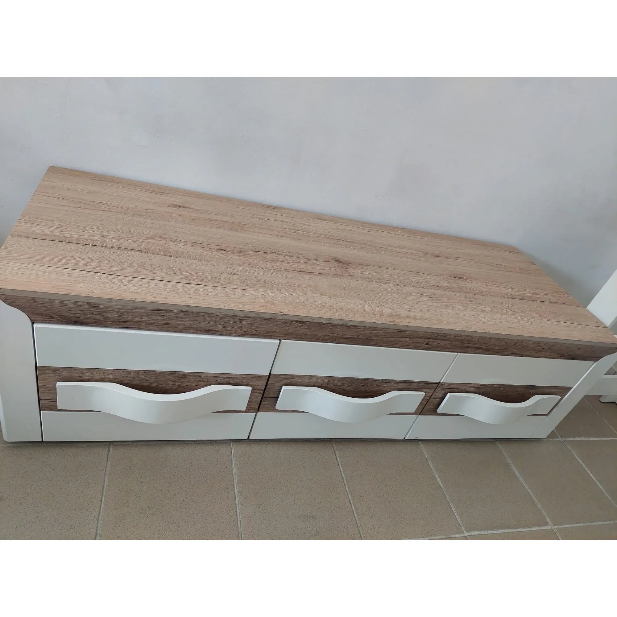 PRODUS RESIGILAT - Comoda TV PASSIONATA, alb/stejar, PAL, 165x59x45 cm