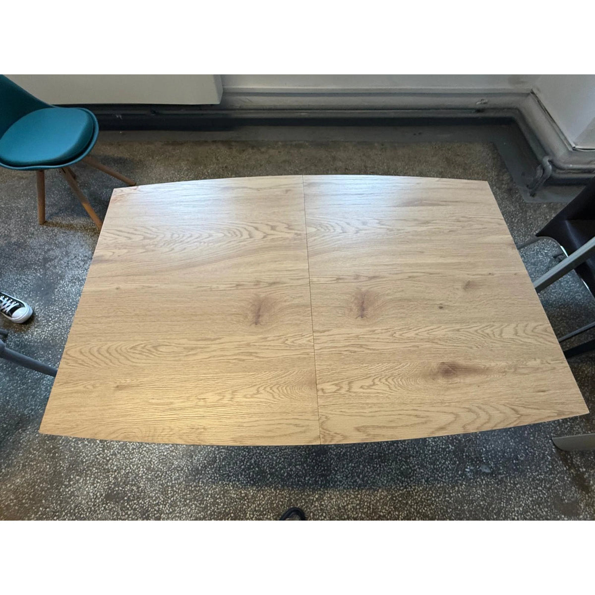 PRODUS RESIGILAT - Masa extensibila Toronto, stejar/negru, MDF/furnir/sticla/metal, 120/160x80x76 cm