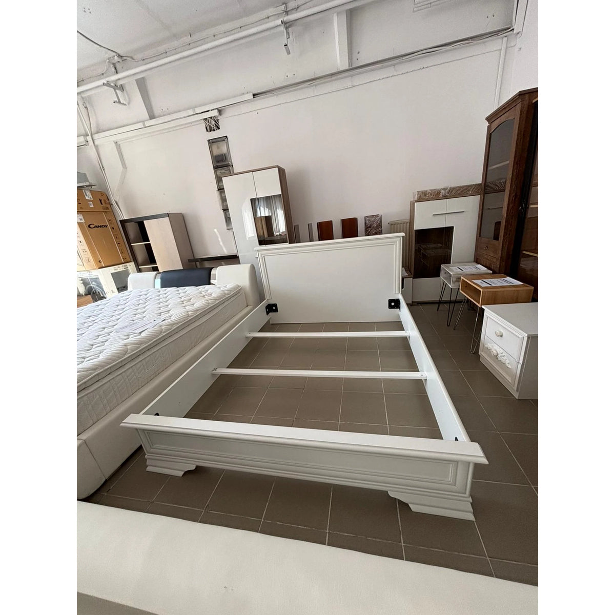 PRODUS RESIGILAT - Cadru pat KENTUKI 160x200, alb, PAL laminat/metal