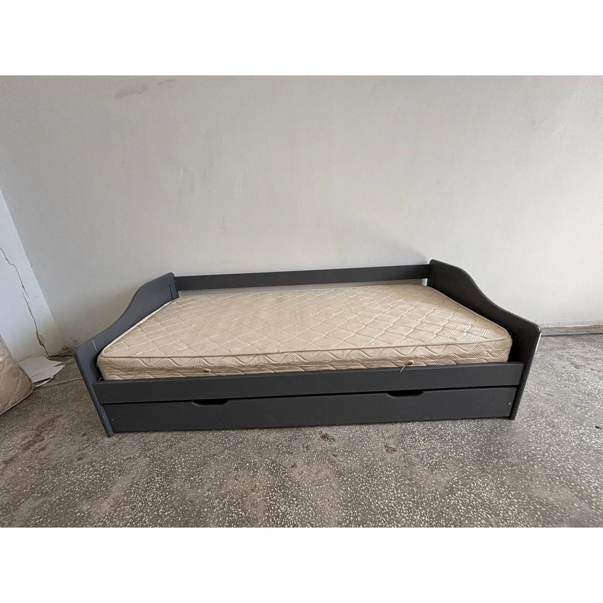 PRODUS RESIGILAT - Pat extensibil LAURA NEW 90x200, gri, lemn/metal, cu somiera