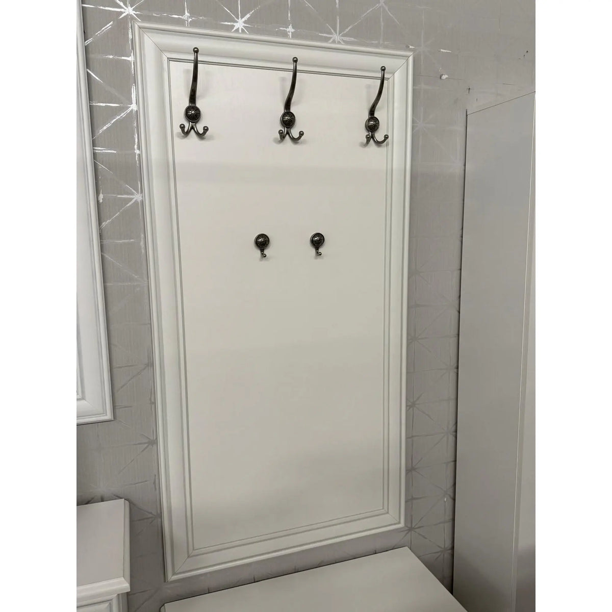 PRODUS RESIGILAT - Cuier IDENTO B, alb, PAL/metal, 75x3x144 cm
