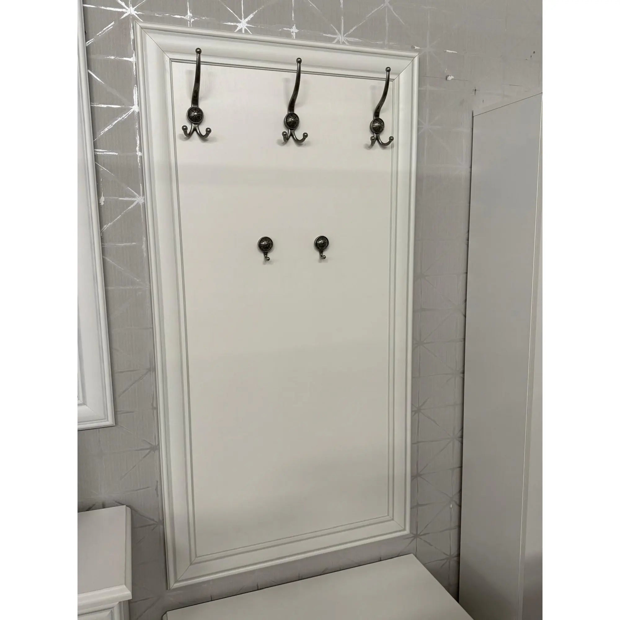 PRODUS RESIGILAT - Cuier IDENTO B, alb, PAL/metal, 75x3x144 cm