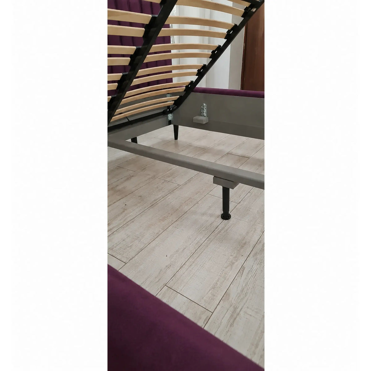 Pat RIVA SR 160x200, stofa catifelata violet - Whisper 14, cu suport saltea si sistem de reglare