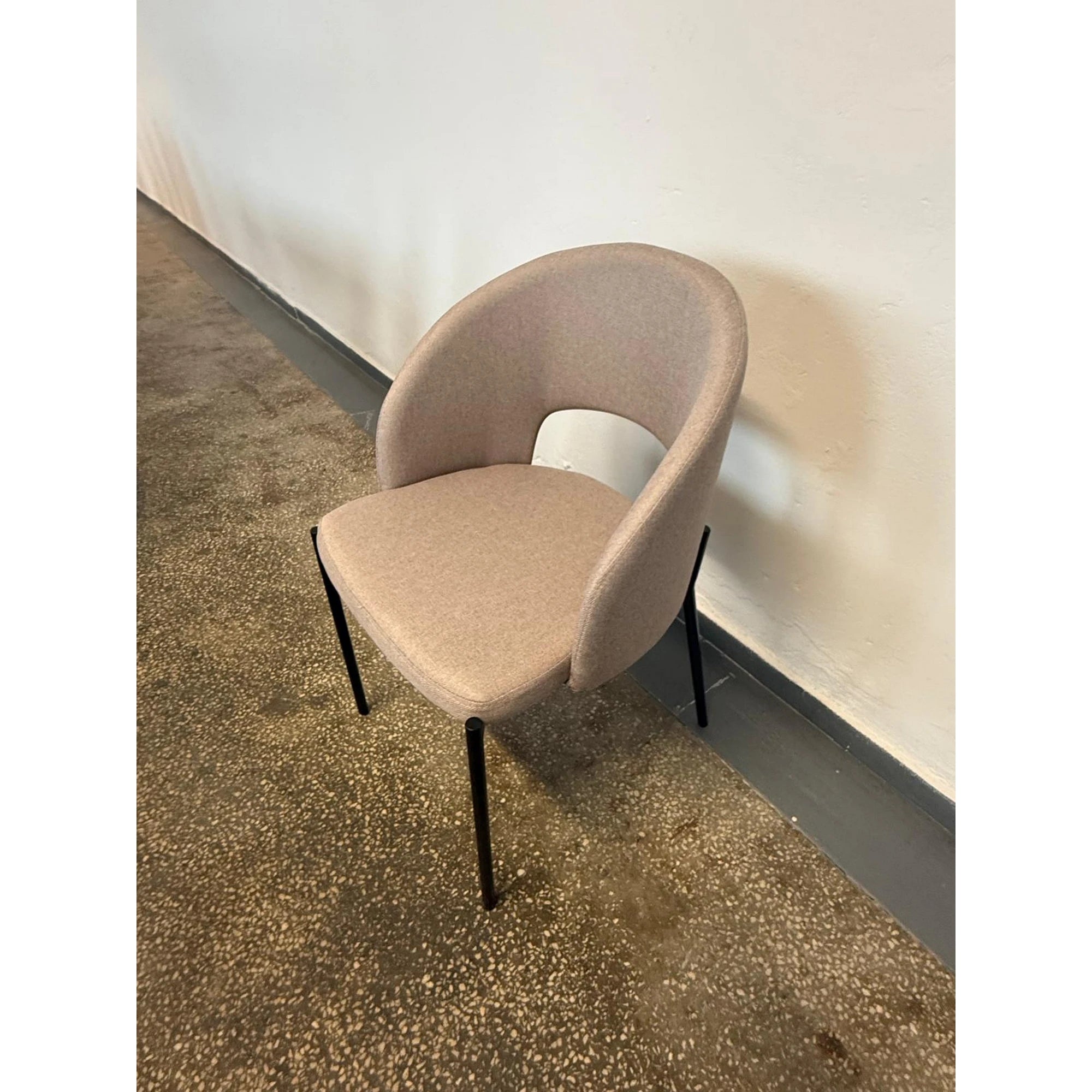 PRODUS RESIGILAT - Scaun K373, bej/negru, stofa clasica/metal, 51x57x77 cm