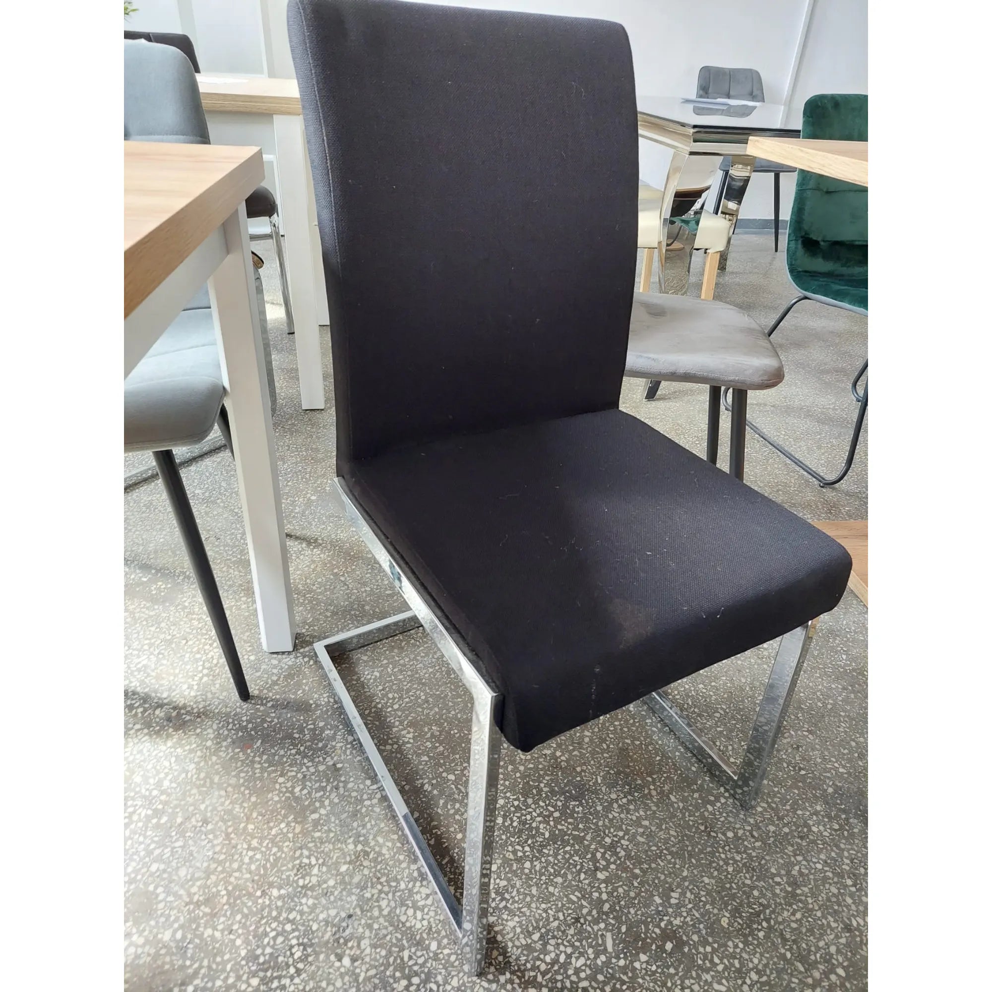 PRODUS RESIGILAT - Scaun GOTTI, negru/crom, stofa clasica/metal, 44x55x94 cm