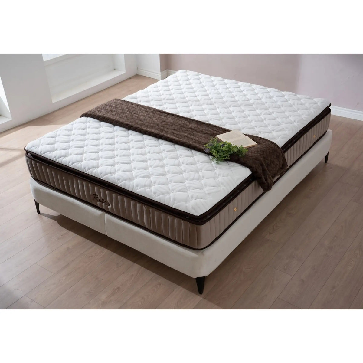 Saltea RETRO, alb/maro deschis, 160x200 cm