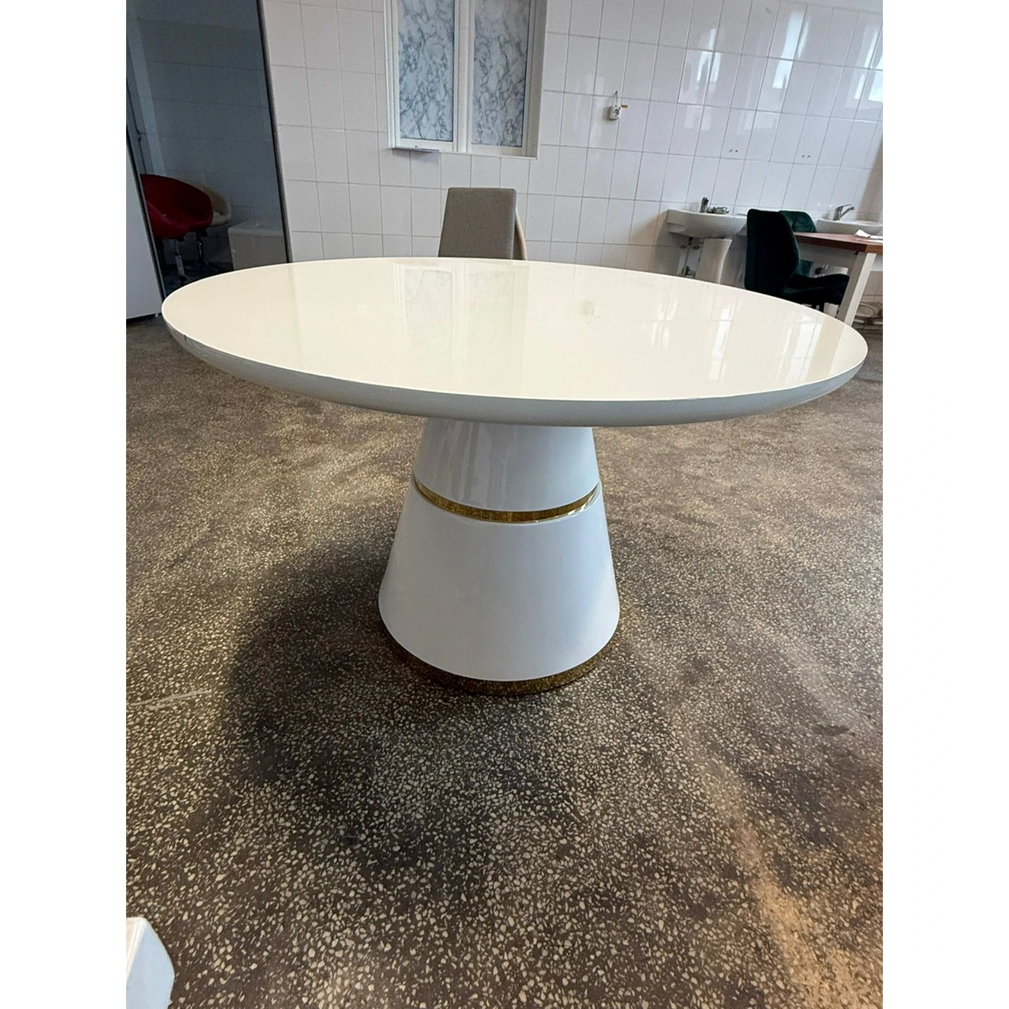 PRODUS RESIGILAT - Masa rotunda 120 VEGAS, alb/auriu, MDF/metal