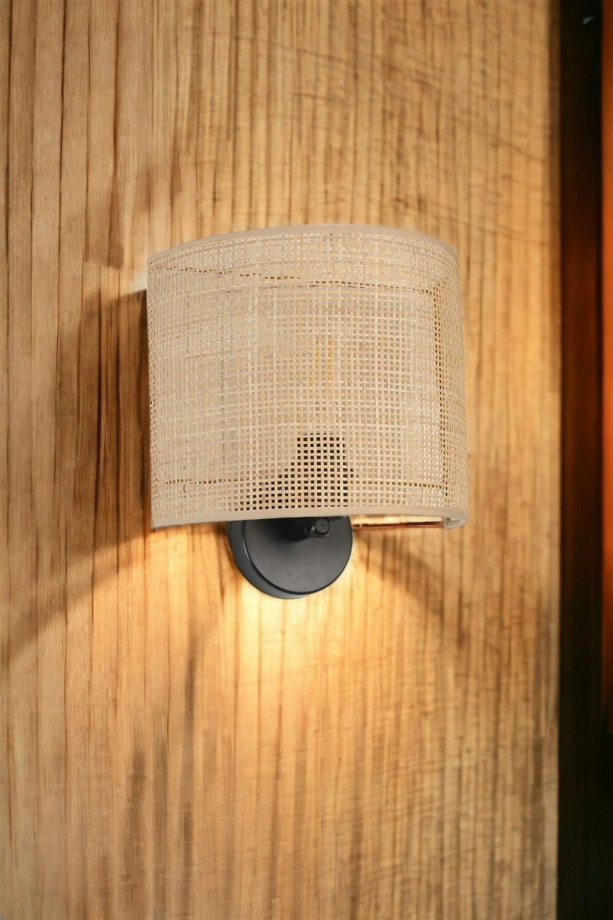 Aplica 846STL4127, bej/negru, lemn/metal, 25x25x20 cm