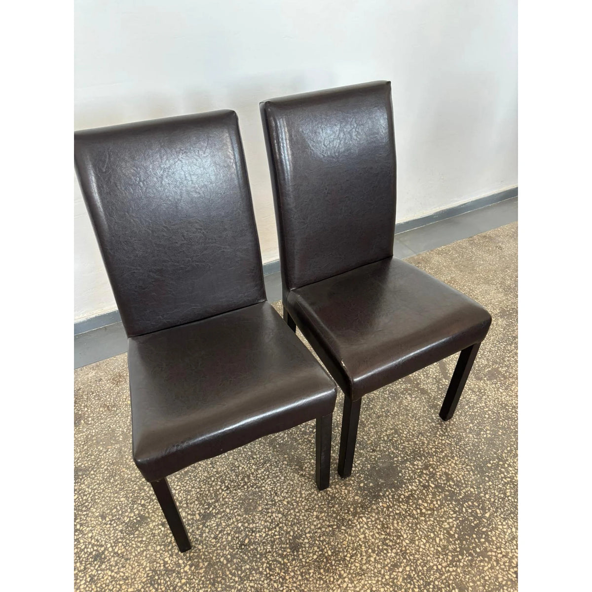 PRODUS RESIGILAT - Set 2 scaune BINGO, maro/wenge, piele ecologica/lemn, 46x43x93 cm