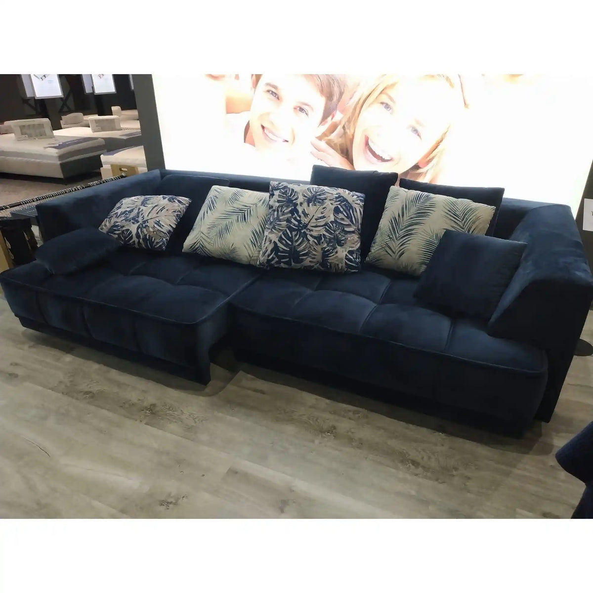 Canapea TIGA, personalizabil materiale gama Oferta Avantaj, reglaj electric, 4 locuri, 302x136x72/88 cm