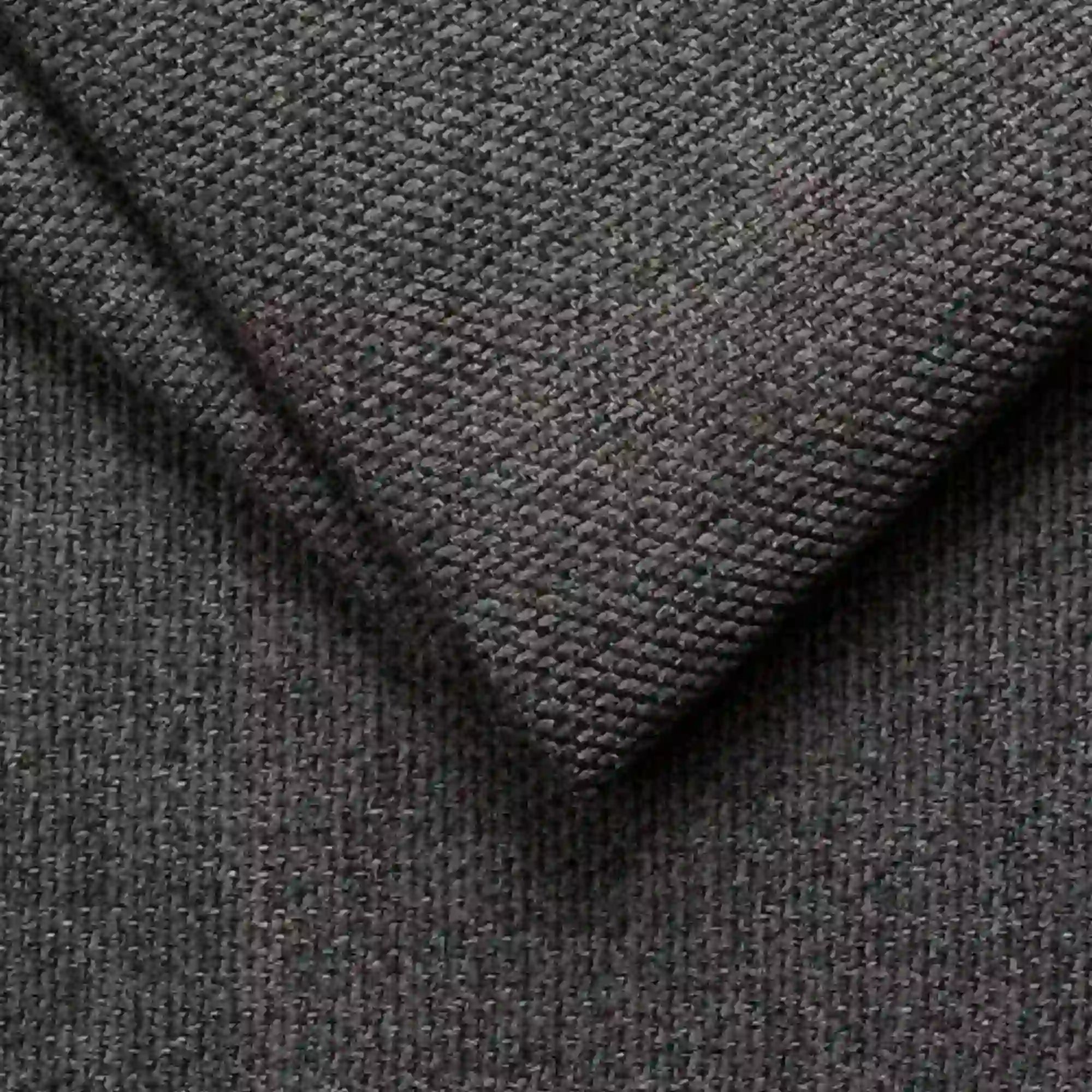 Coltar BAGGIO, sezlong dreapta, stofa clasica gri inchis - Austin 20, cu reglaj electric, incarcator wirelles, lada depozitare si tetiere reglabile, 280x196x100 cm