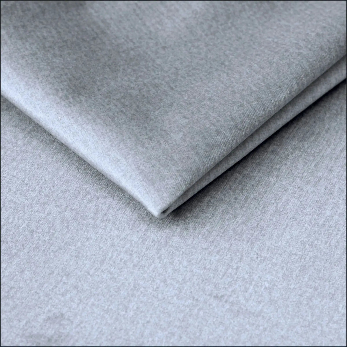 Coltar BAGGIO, sezlong stanga, stofa catifelata gri - Monolith 85, cu reglaj electric, incarcator wireless, lada depozitare si tetiere reglabile, 280x196x100 cm