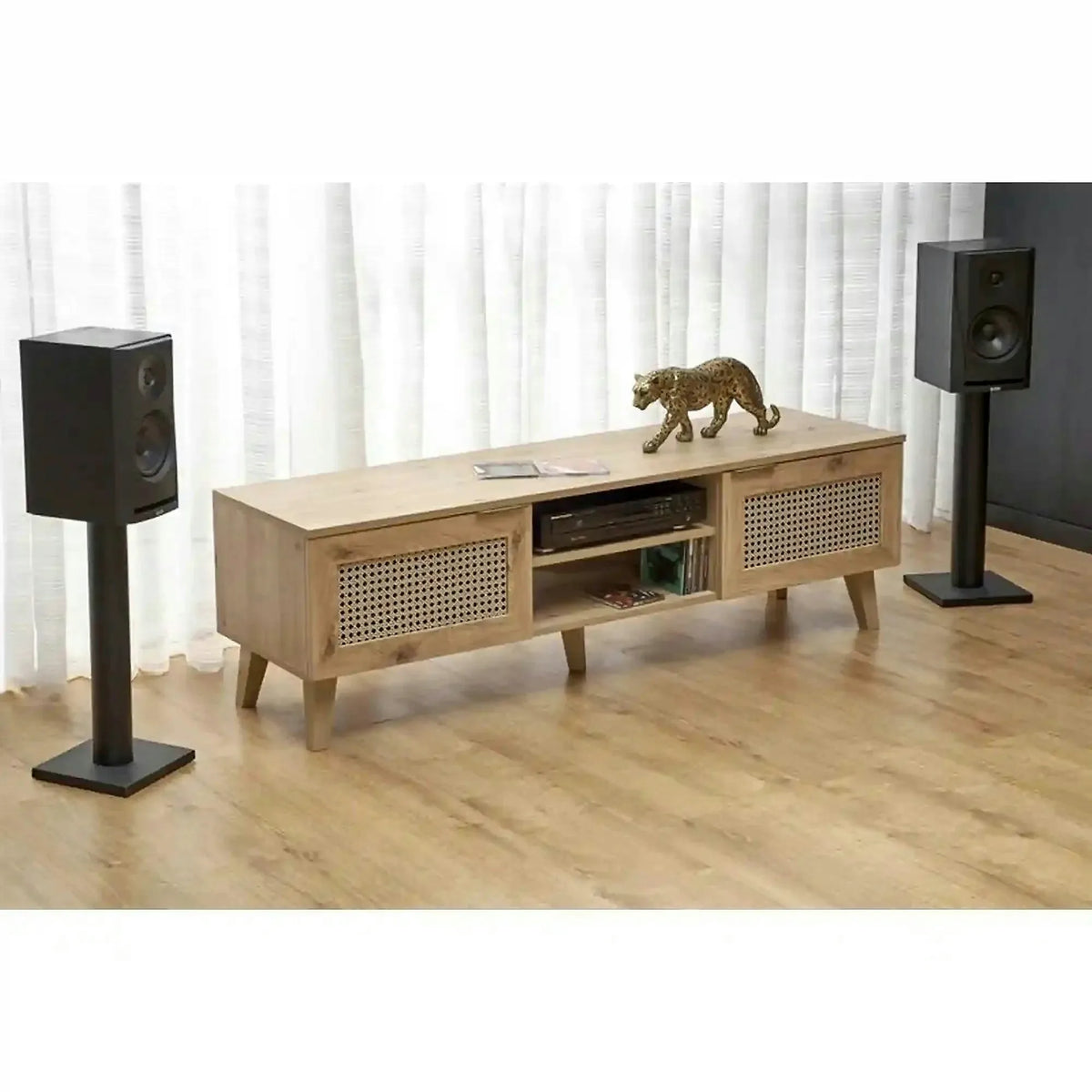 Comoda TV BORNEO, stejar artisan, PAL laminat, 150x40x45 cm