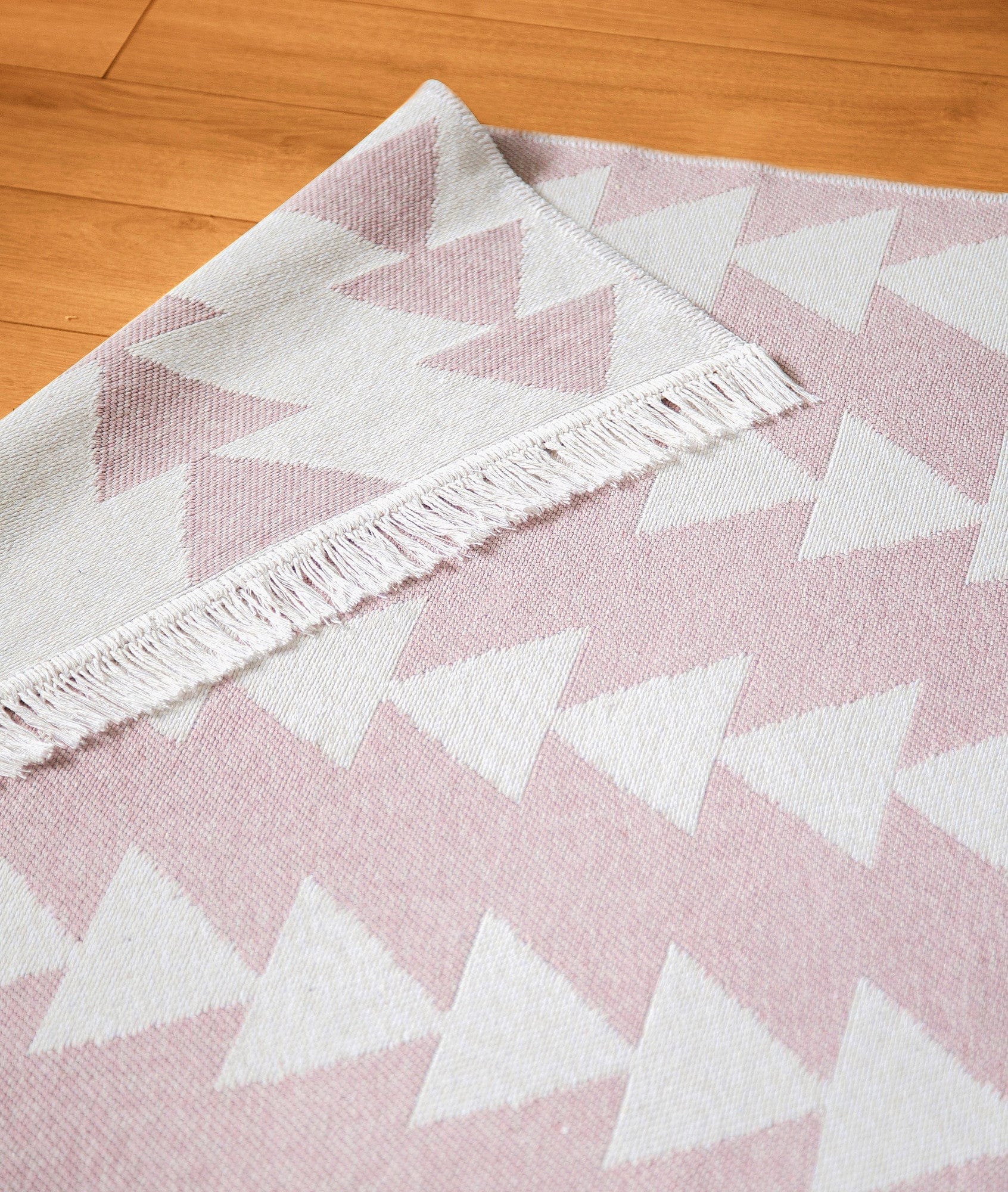 Covor 22994A, 60x100 cm, forma dreptunghiulara, bumbac, alb/roz