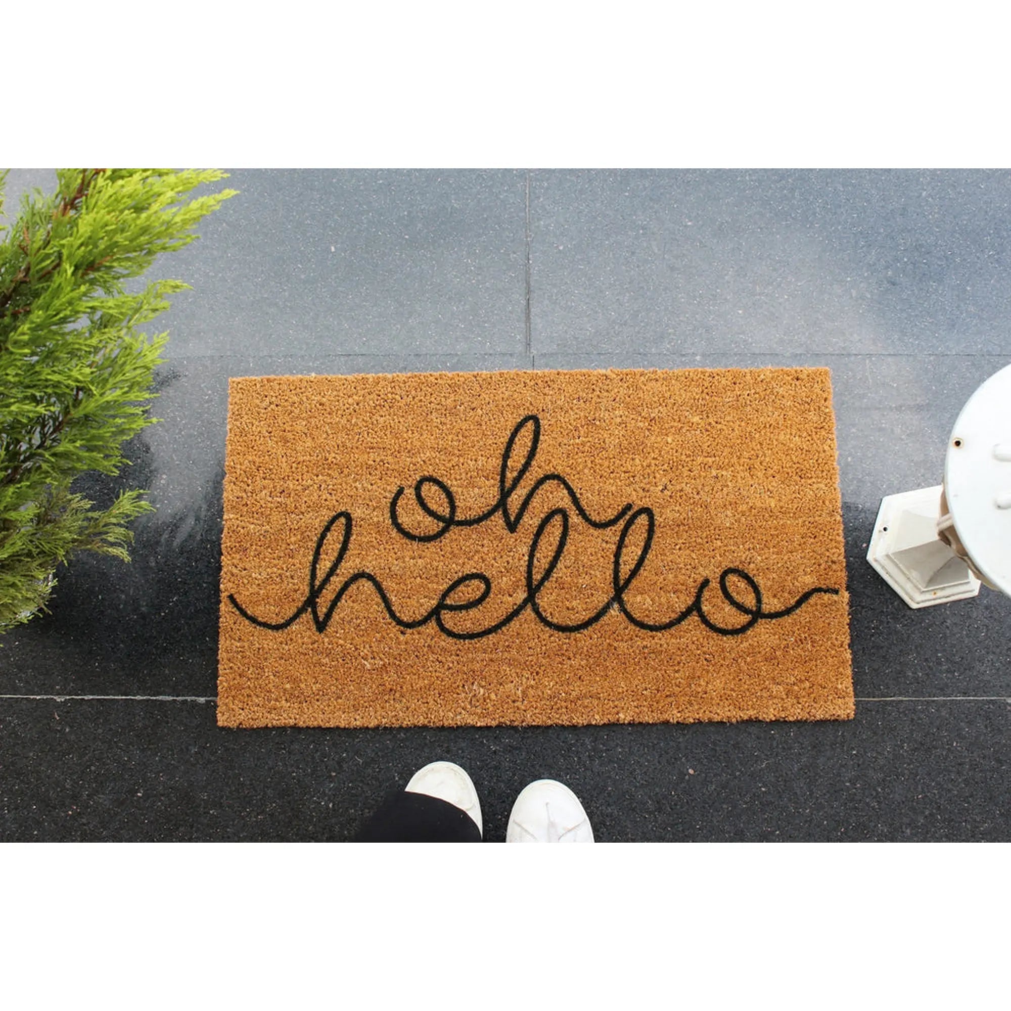 Covor intrare OH HELLO, 40x70 cm, forma dreptunghiulara, fibre de cocos, maro/negru