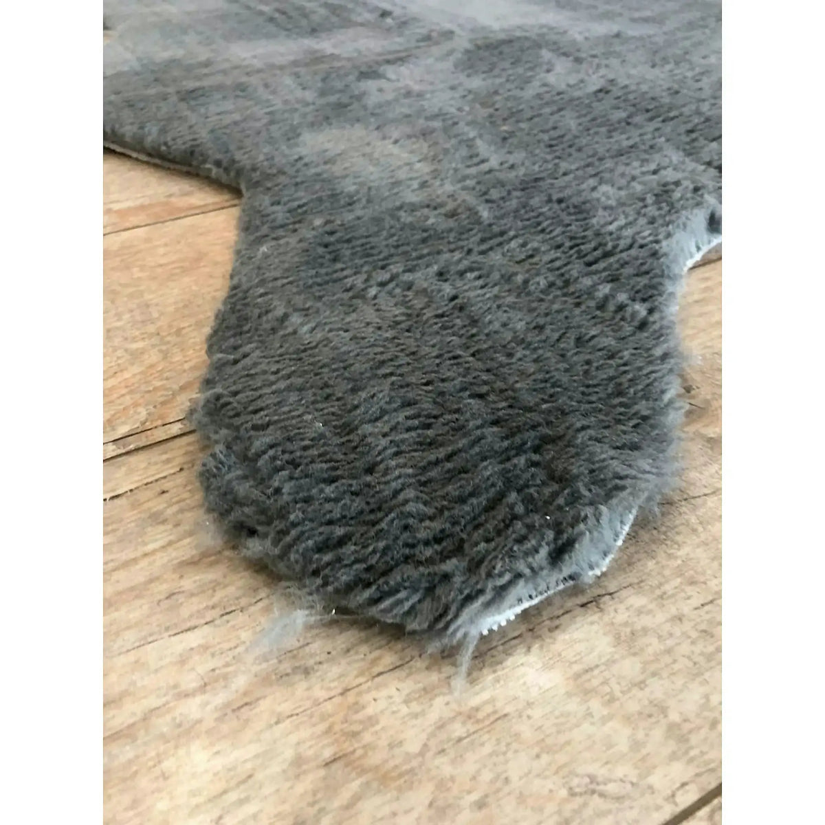 Covor POST PLUSH, 60x90 cm, forma atipica, poliester, gri inchis
