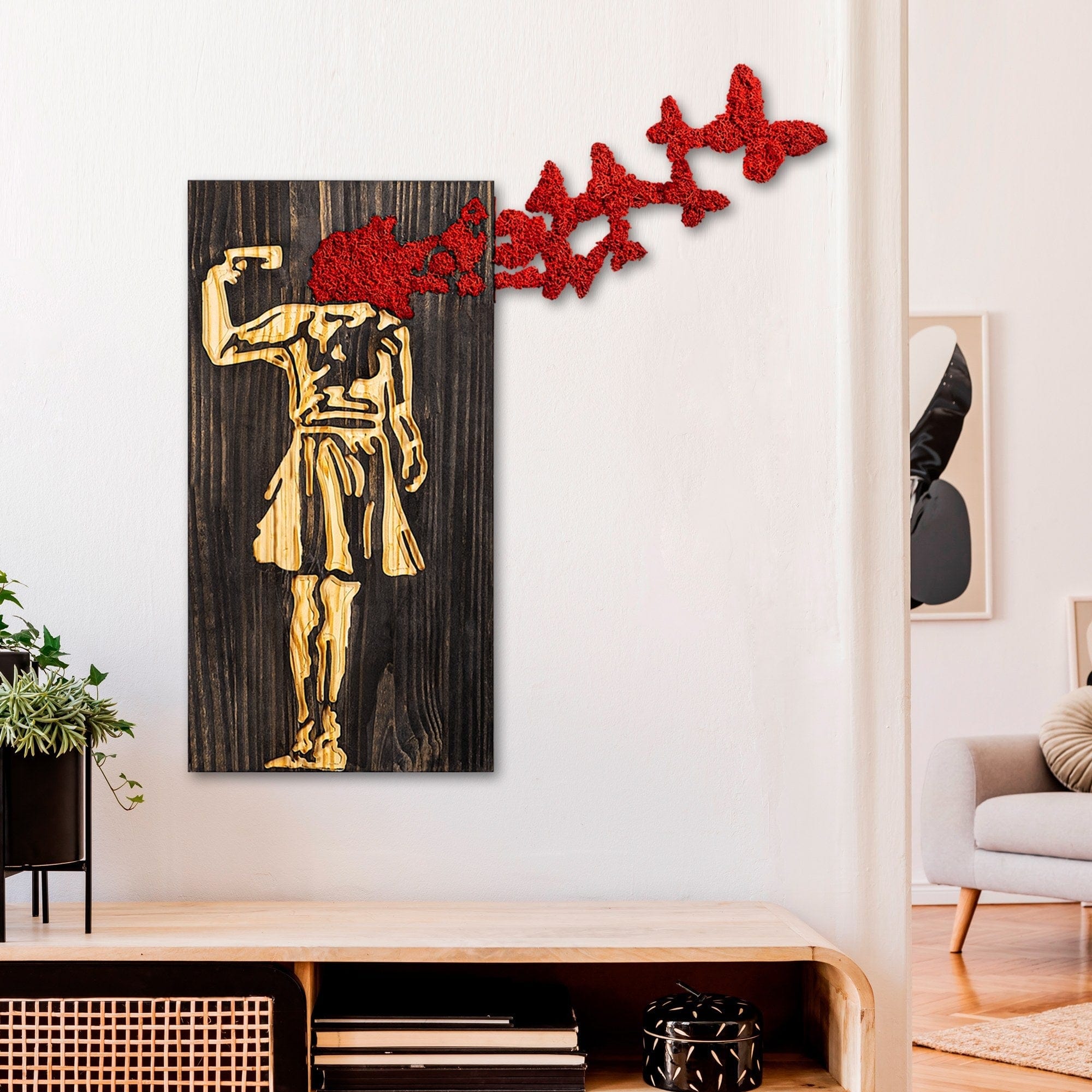 Decoratiune perete BANKSY-16-1, nuc/stejar/rosu, lemn, 70x3x62 cm