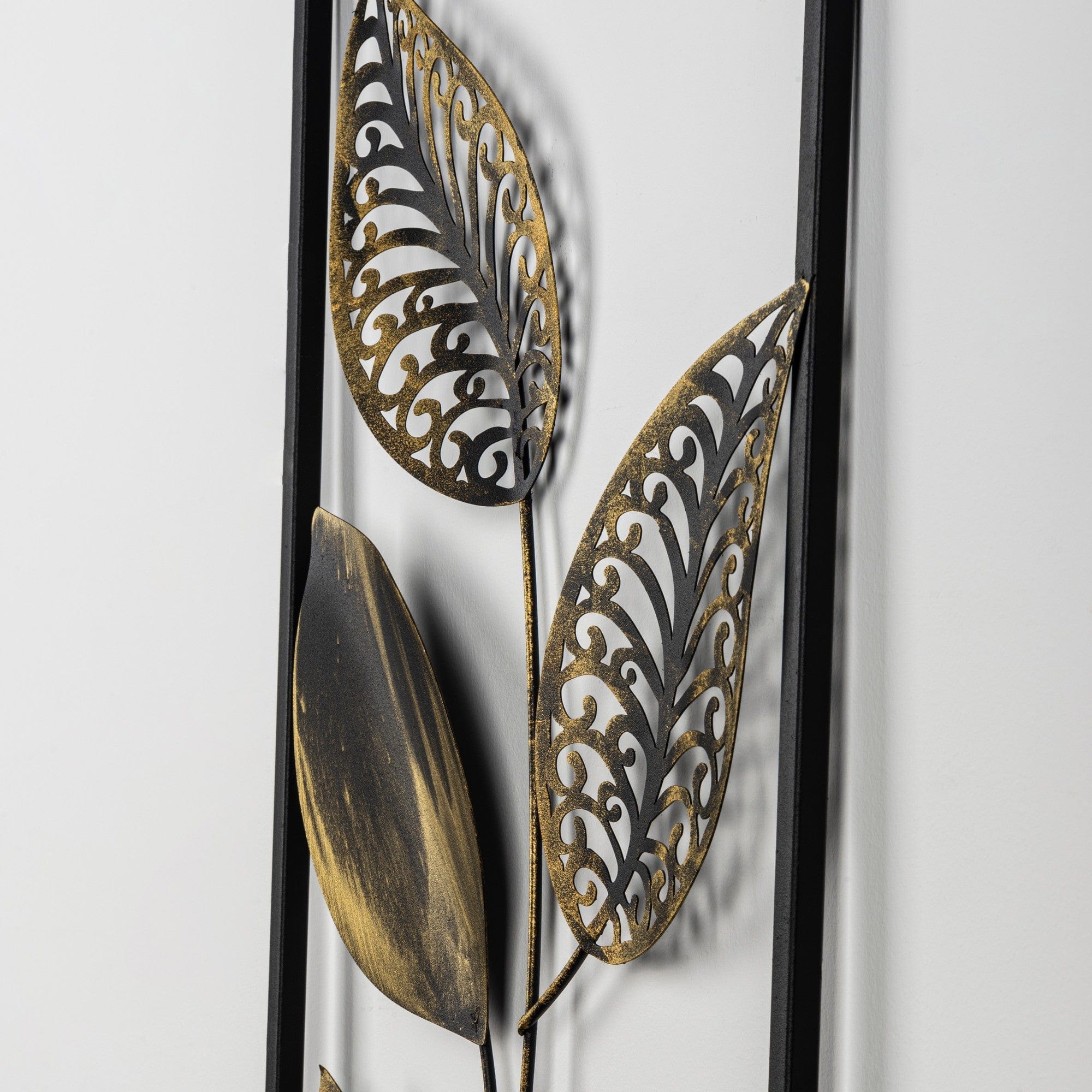 Decoratiune perete DELLA, auriu/negru, metal, 90x32 cm