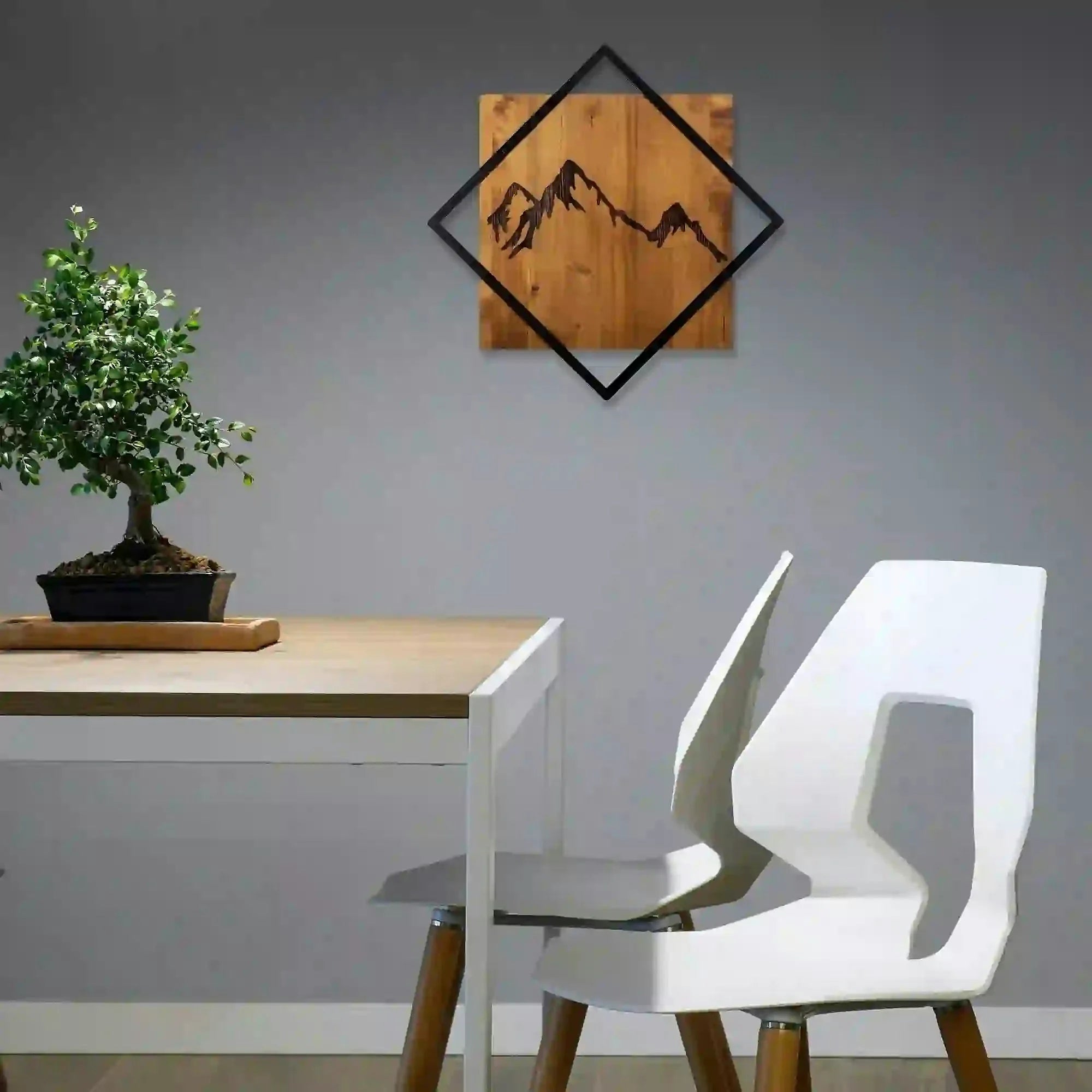 Decoratiune perete MOUNTAIN 2, stejar/negru, lemn/metal, 54x54 cm