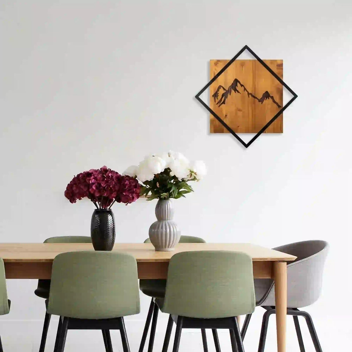 Decoratiune perete MOUNTAIN 2, stejar/negru, lemn/metal, 54x54 cm