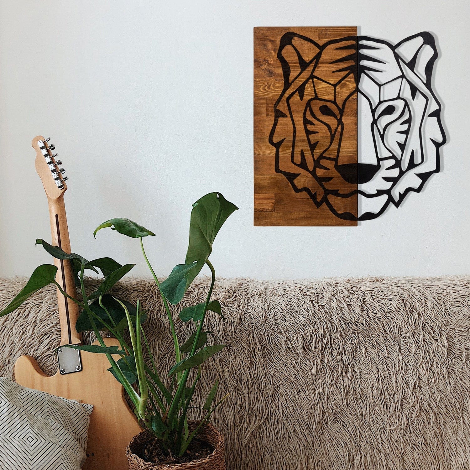 Decoratiune perete TIGER 1, nuc/negru, lemn/metal, 56x3x58 cm