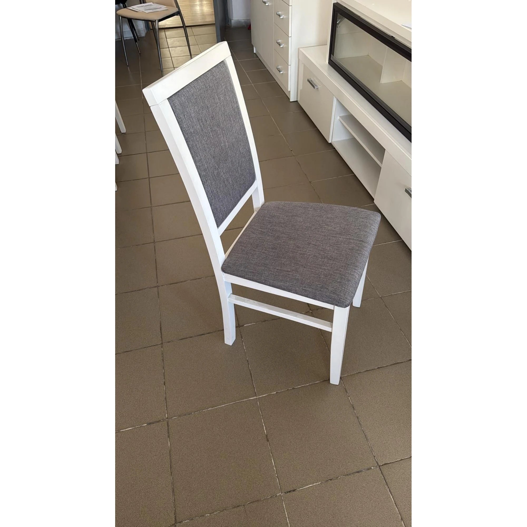 PRODUS RESIGILAT - Scaun GERARD 2, gri/alb, stofa clasica/lemn de fag, 44x55x97 cm